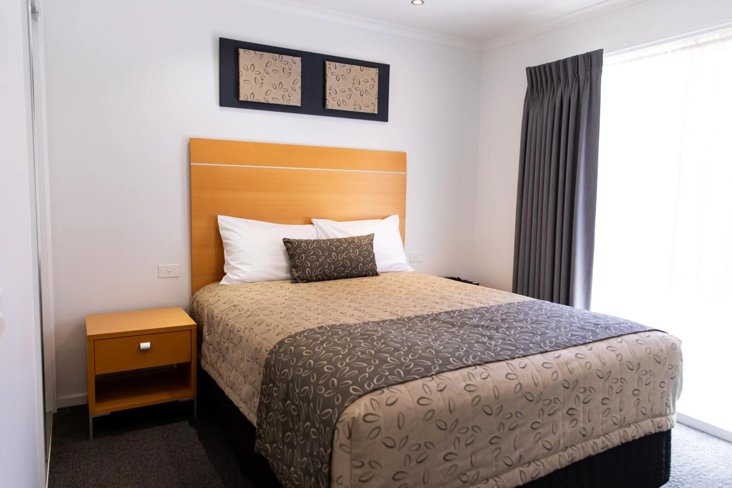 Bedroom, Bed in Tea House Motor Inn