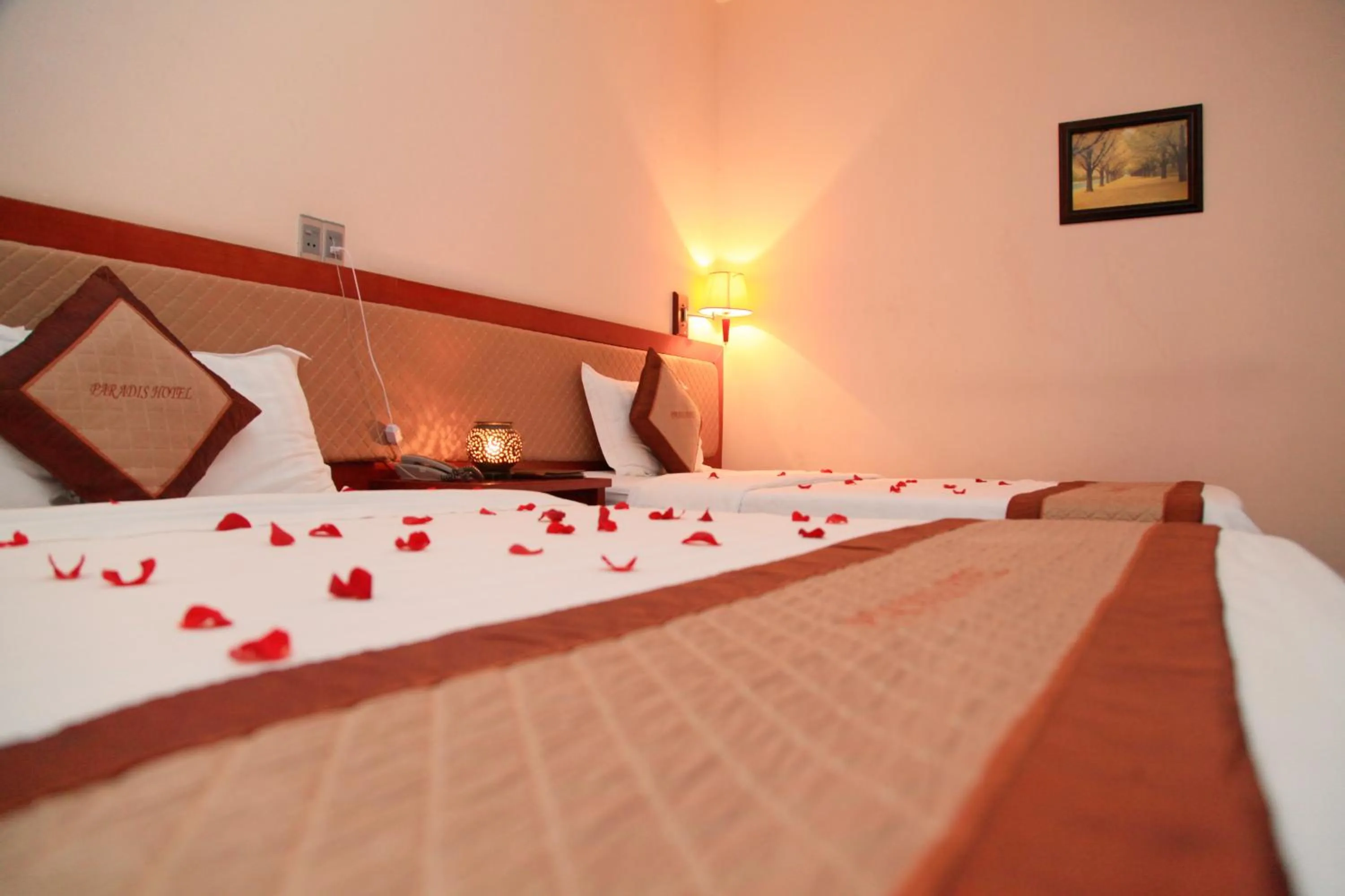 Bed in Paradis Hotel