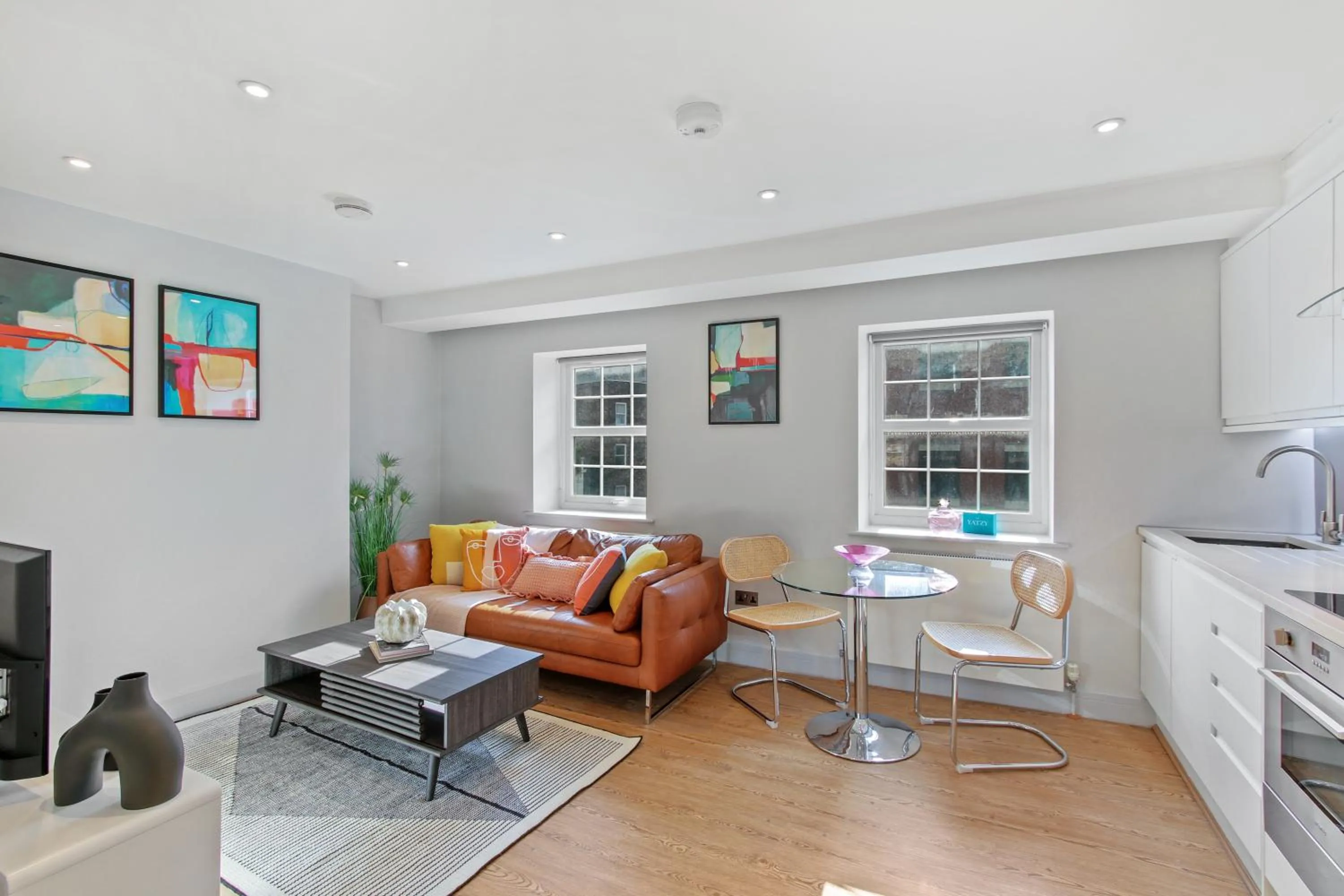 Dining area in Cleveland Street by Aeria Apartments