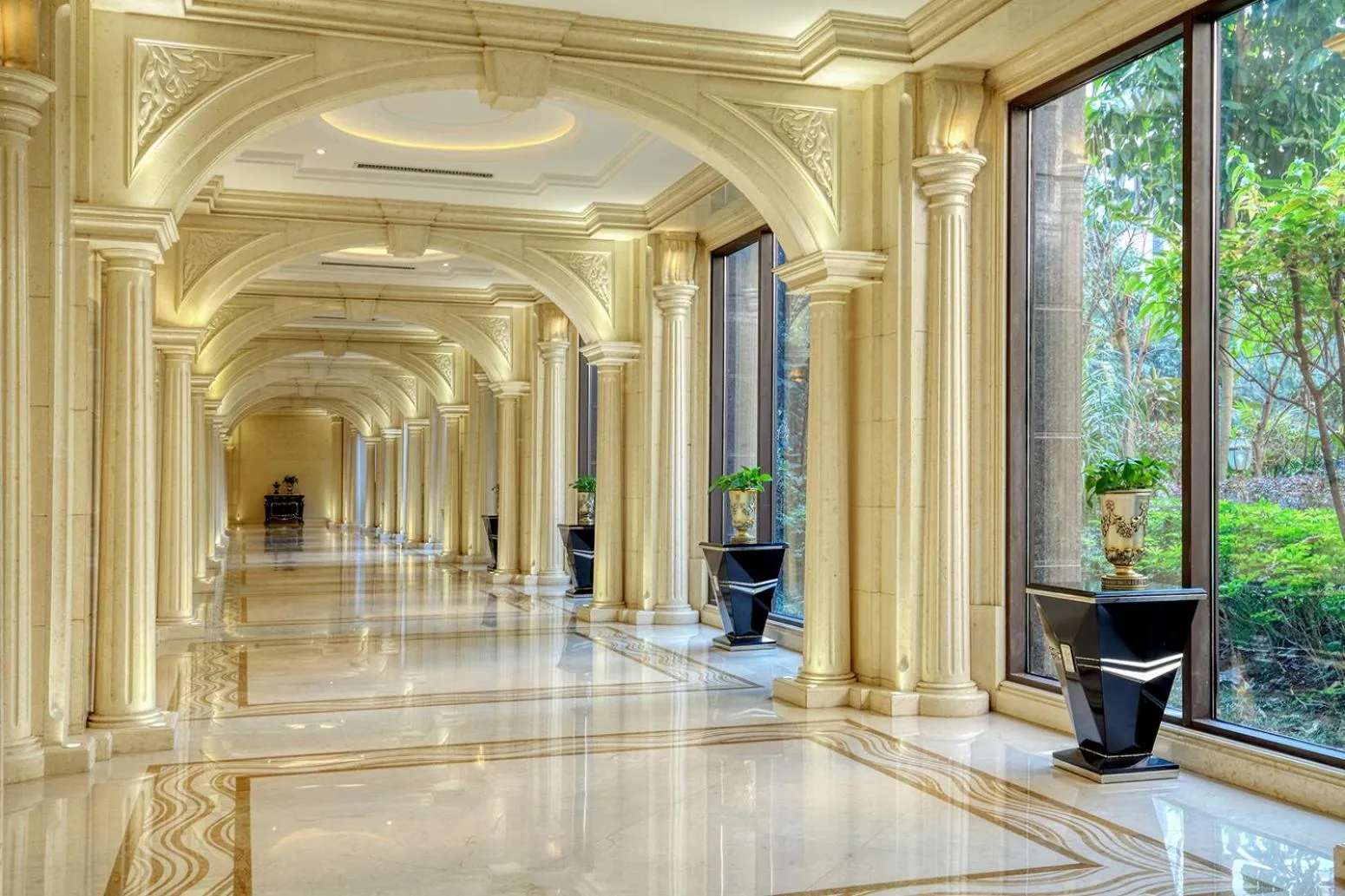 Decorative detail in Grand Bravo Guilin