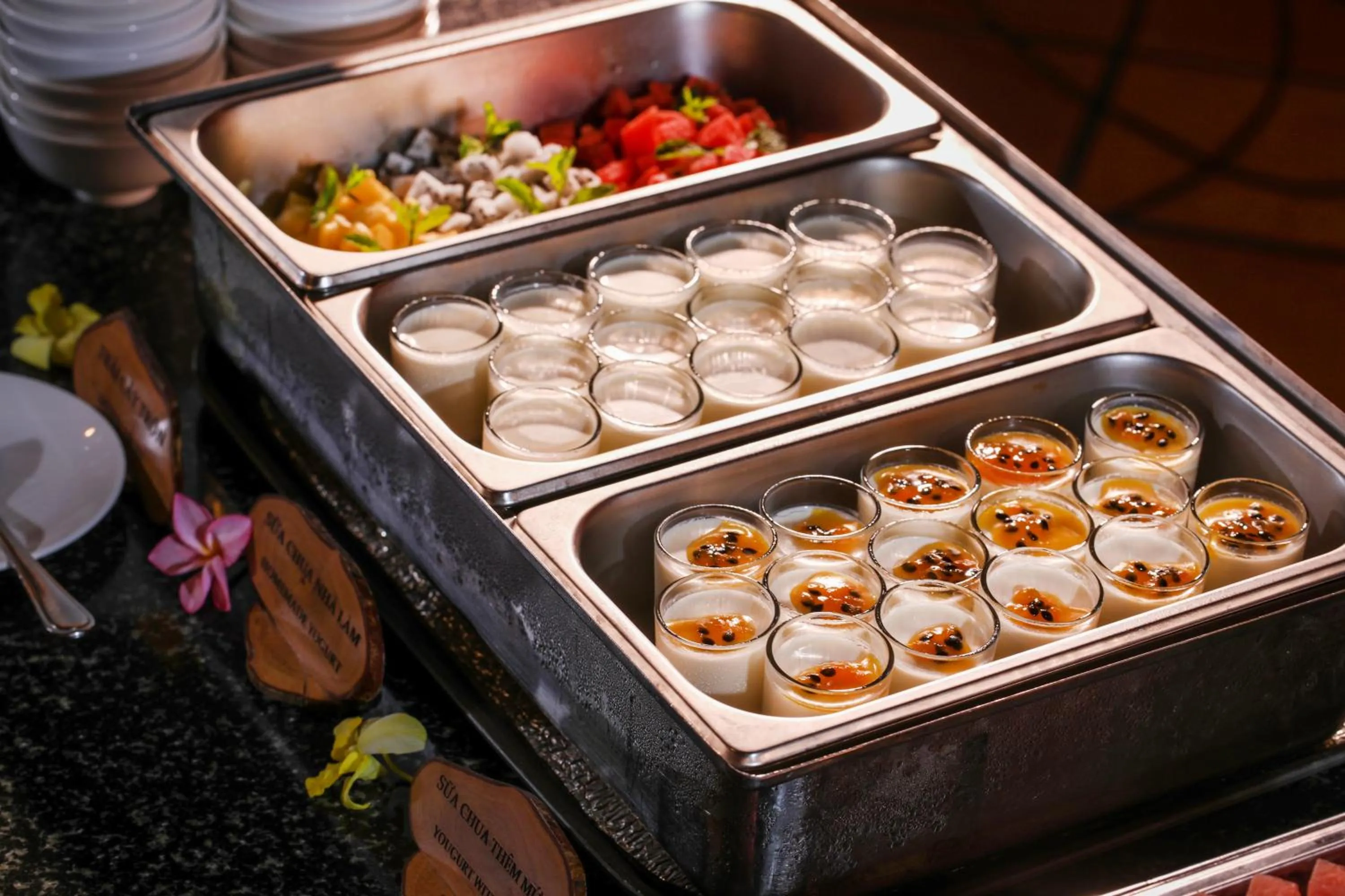 Breakfast in Victoria Nui Sam Lodge