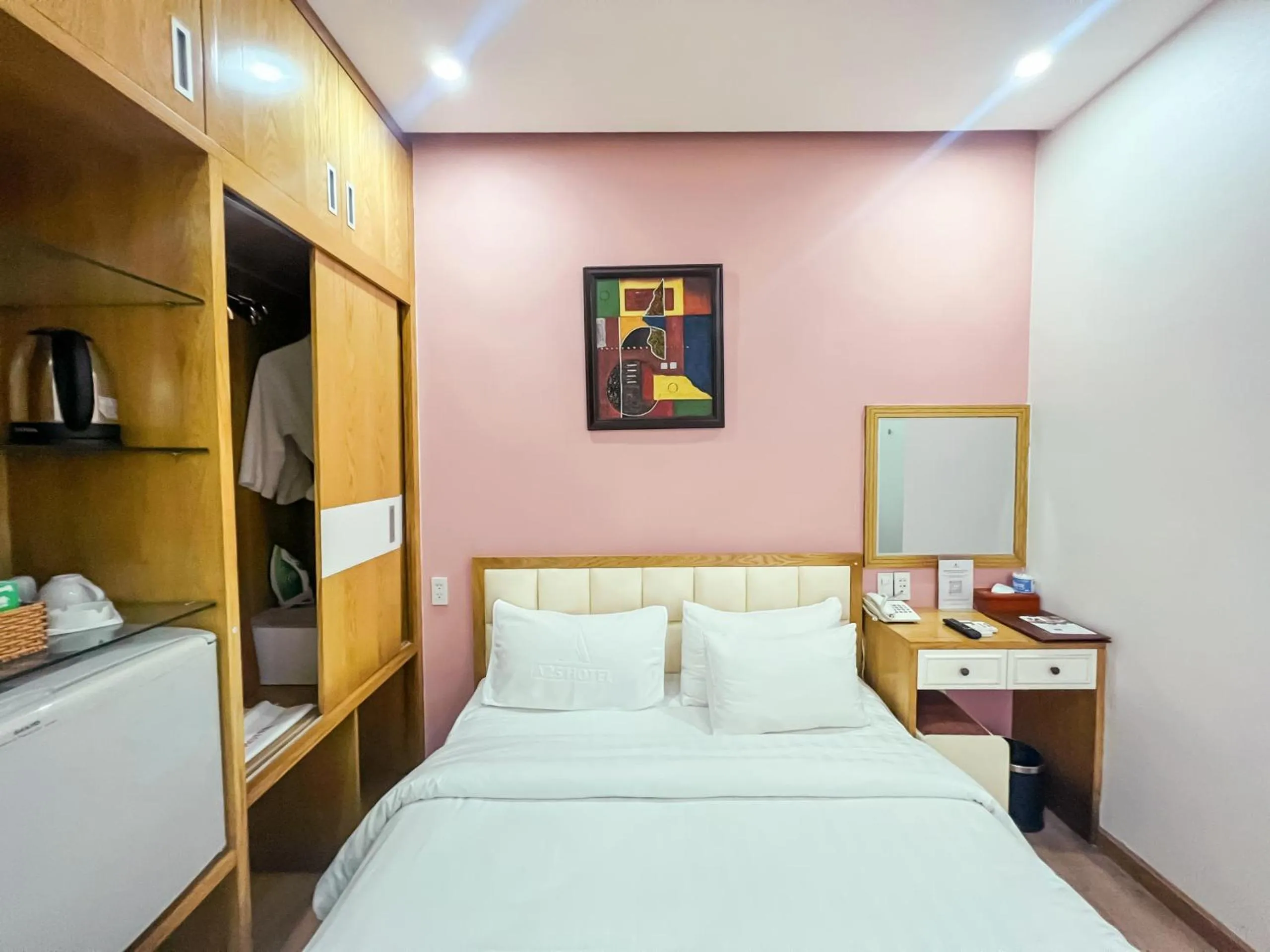 Standard Double Room in A25 Hotel - 75 Lê Thị Hồng Gấm