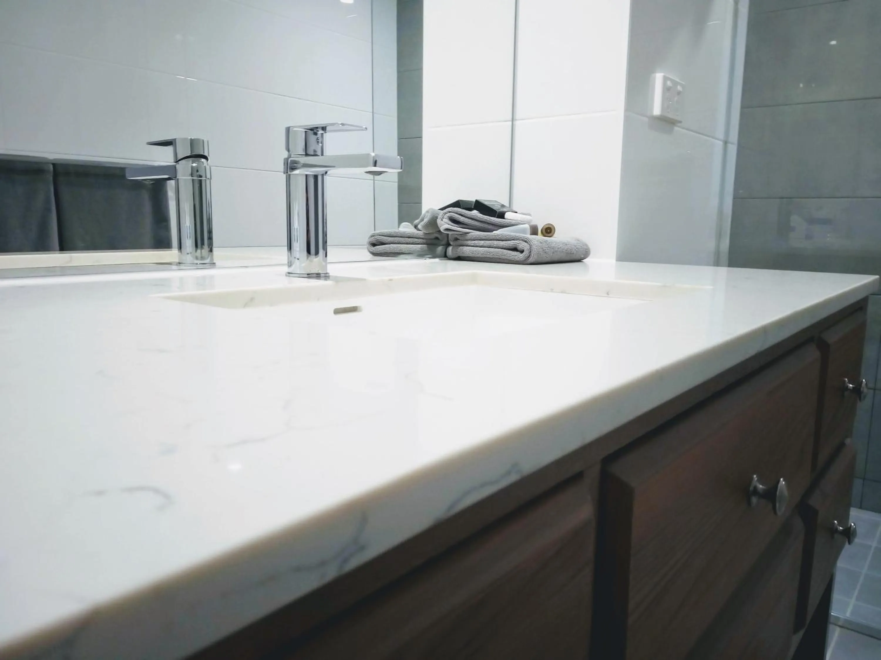 Bathroom in Winning Post Motor Inn