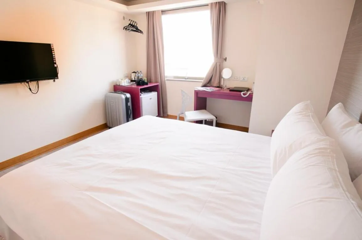 Kiwi Express Hotel - Chenggong Rd