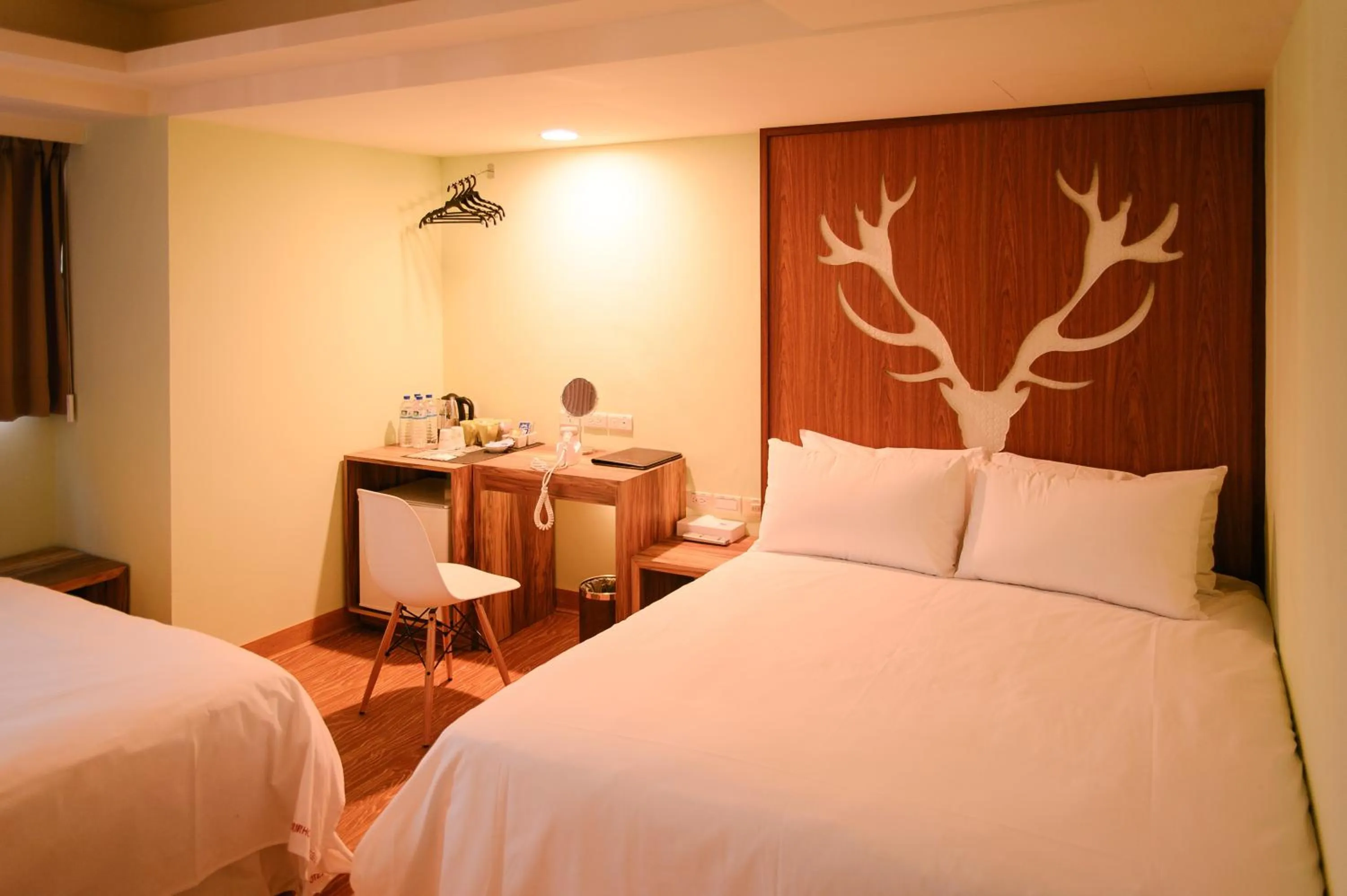 Photo of the whole room in Kiwi Express Hotel - Chenggong Rd