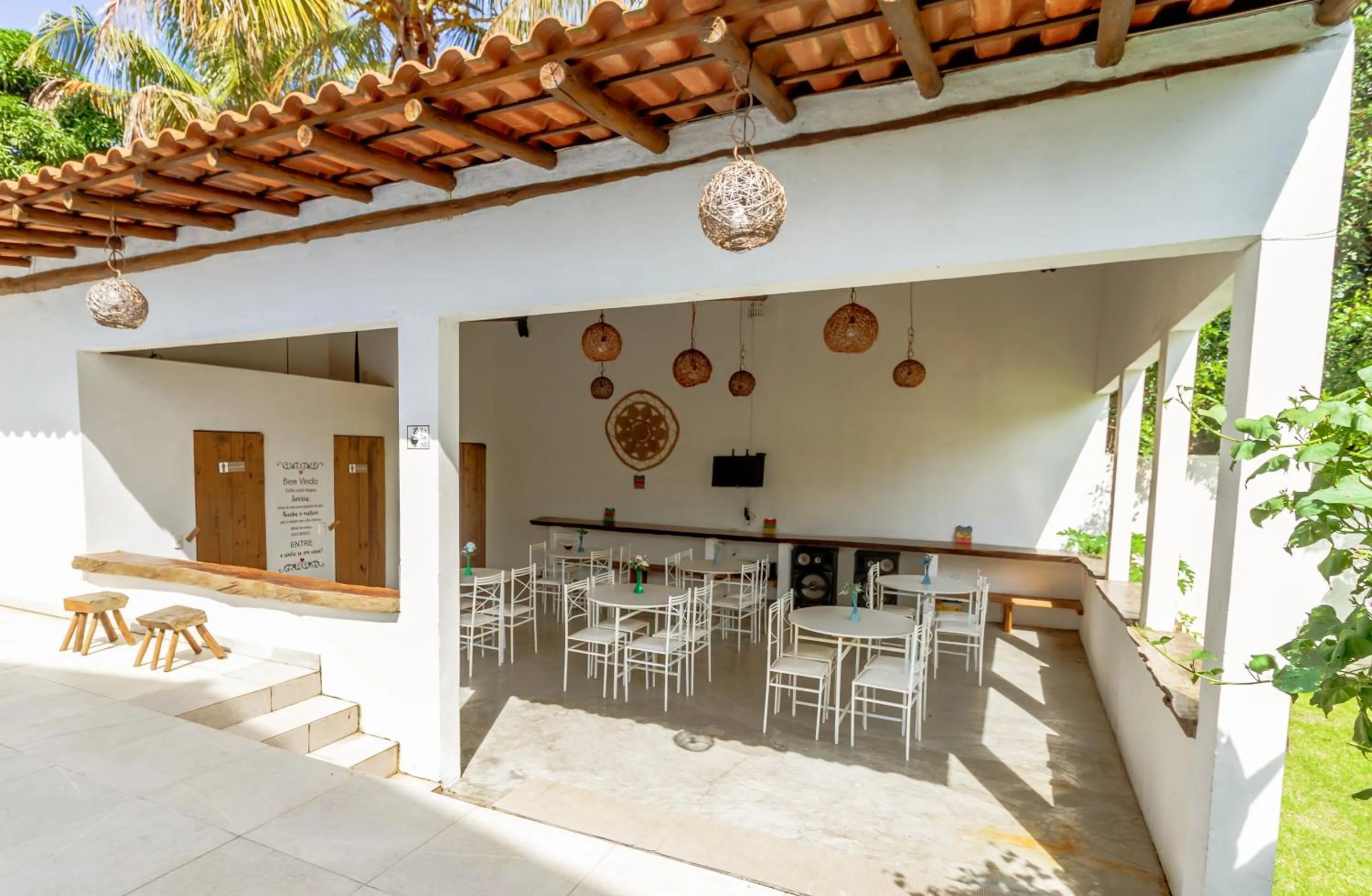 Dining area in Pousada Imperador do Espelho