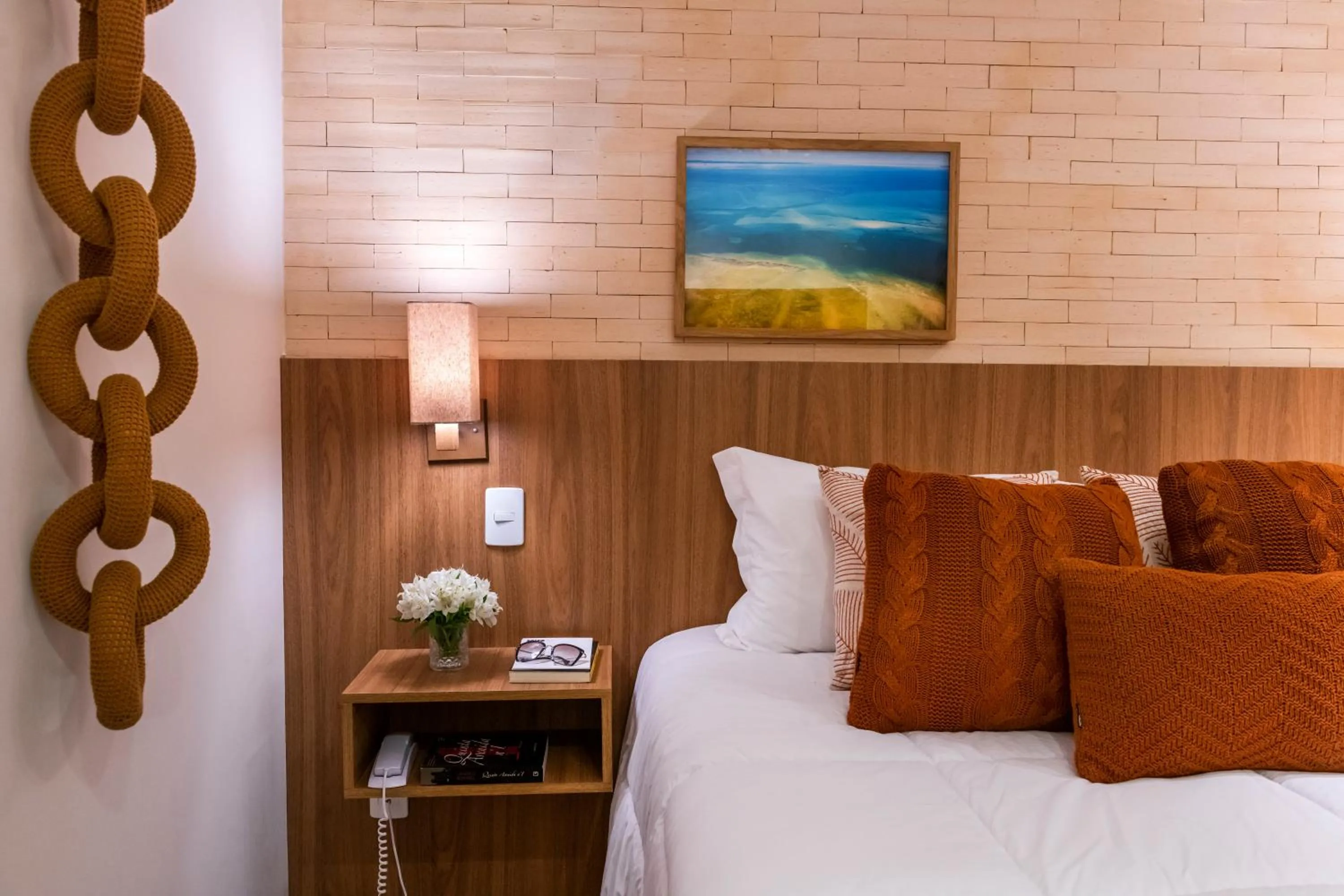 Property building, Bed in Canto Hotel