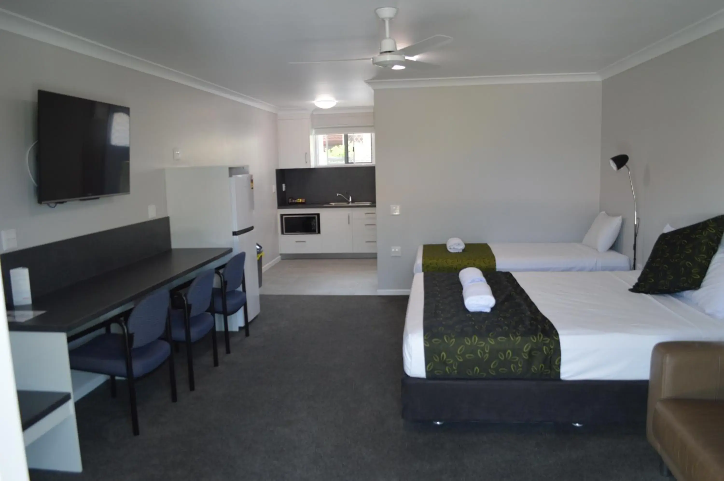 Open plan large (Accessible) in Monte Carlo Motor Inn Open plan large (Accessible) in Monte Carlo Motor Inn