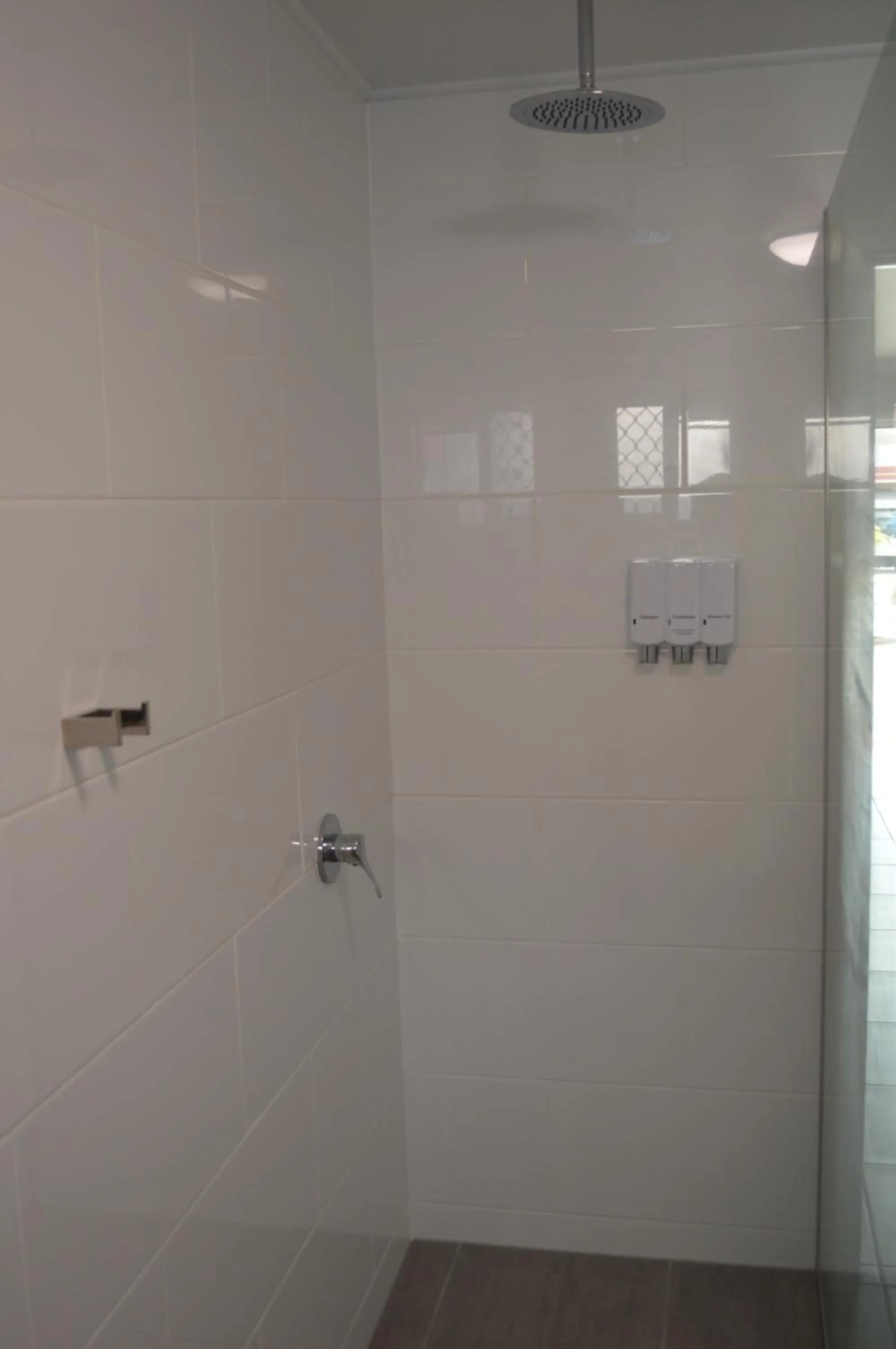 Bathroom in Monte Carlo Motor Inn