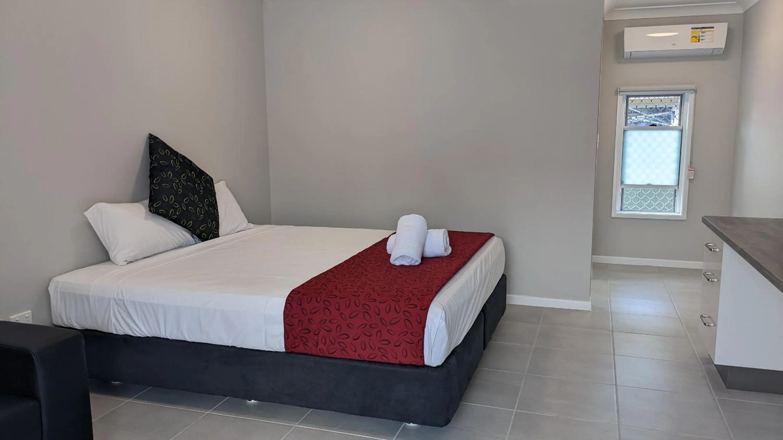 Bedroom, Bed in Monte Carlo Motor Inn