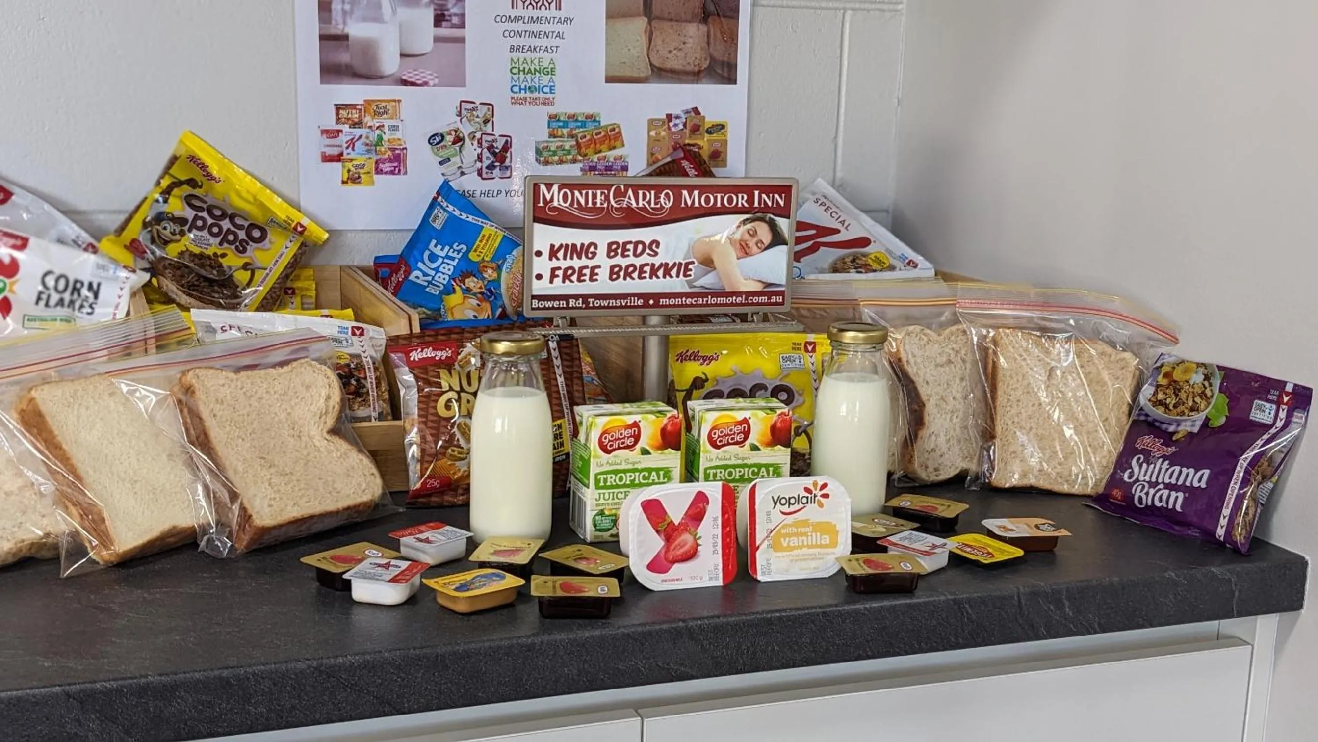 Breakfast in Monte Carlo Motor Inn