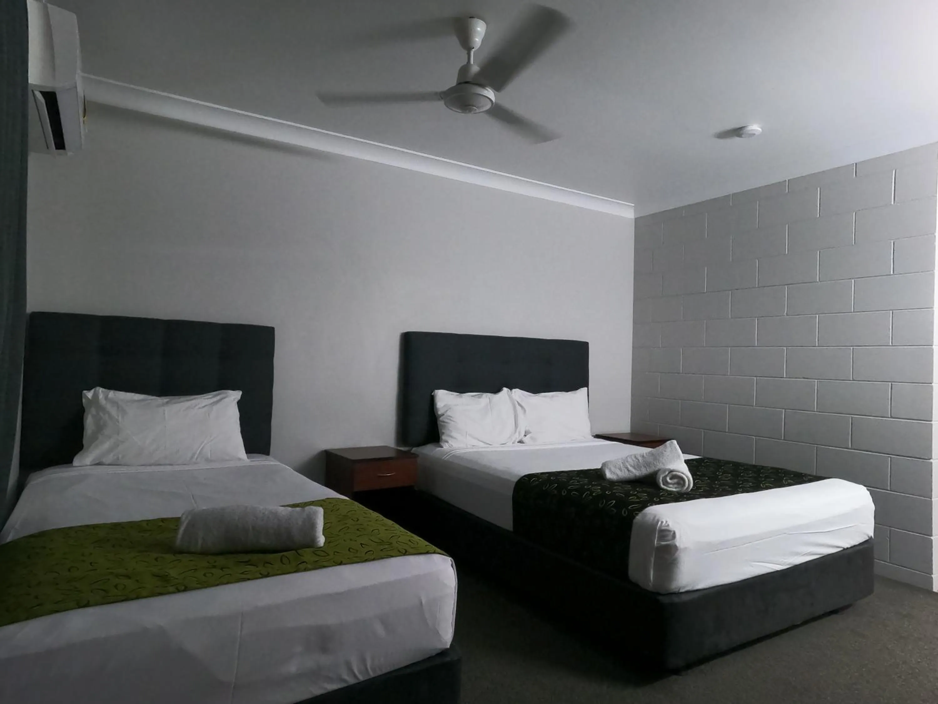 Bed in Monte Carlo Motor Inn