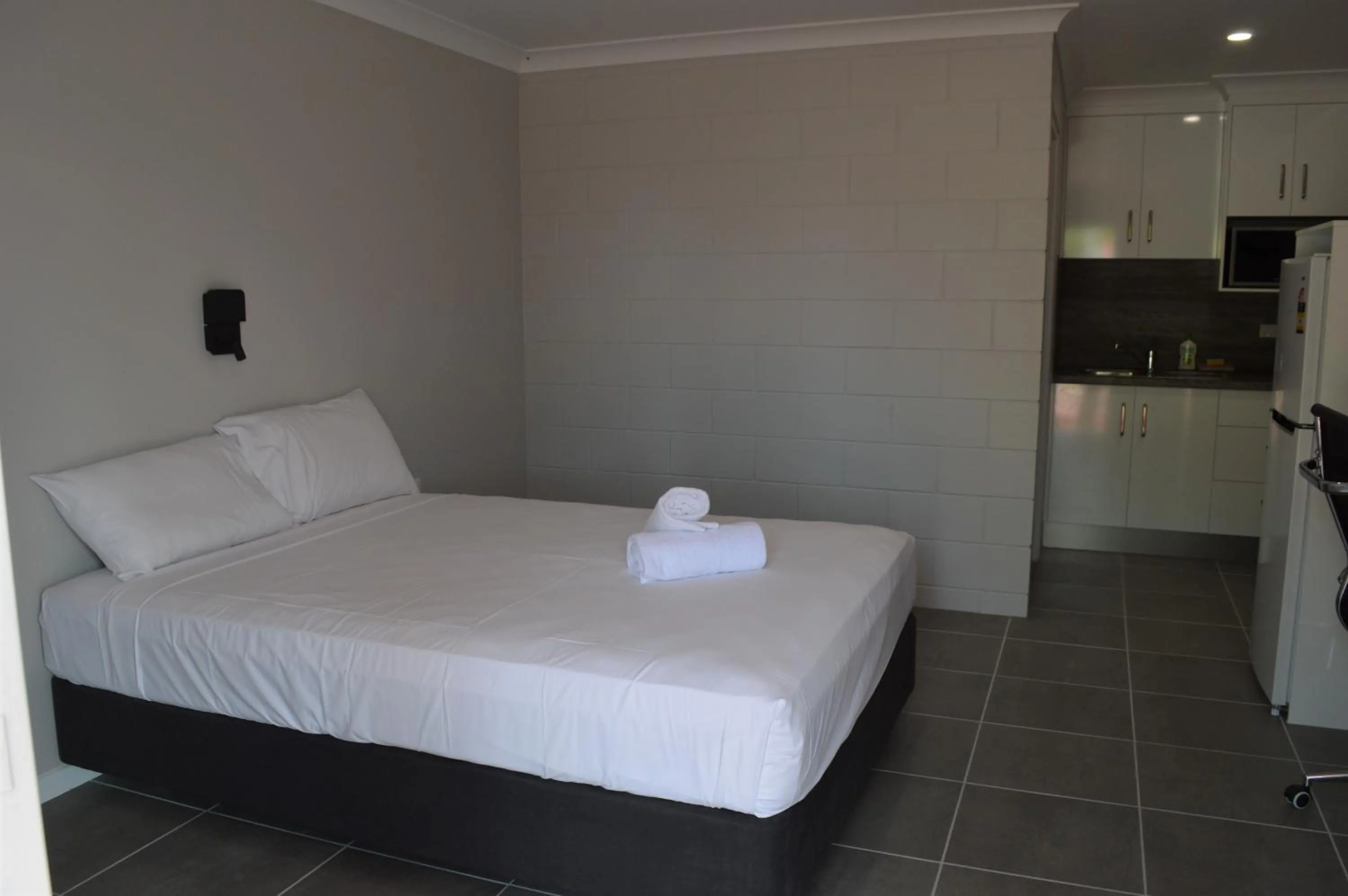 Bed in Monte Carlo Motor Inn