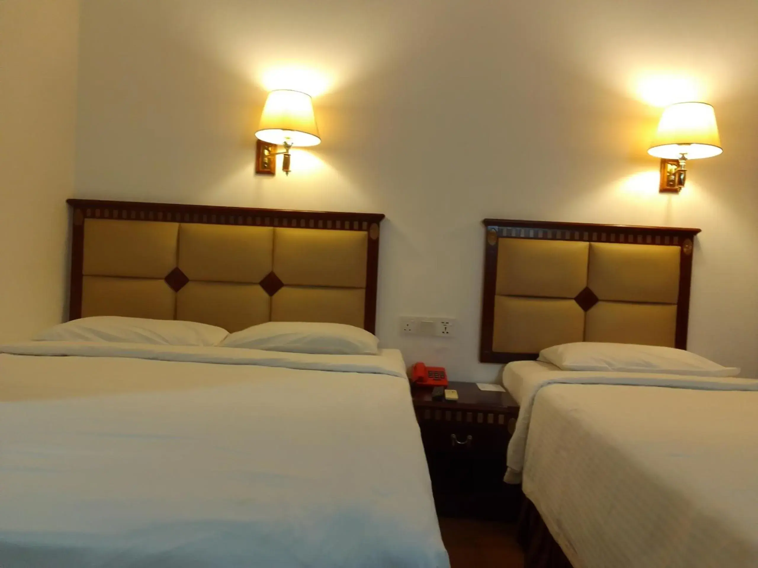 Deluxe Triple Room in Borneo Suites Hotel Deluxe Triple Room in Borneo Suites Hotel