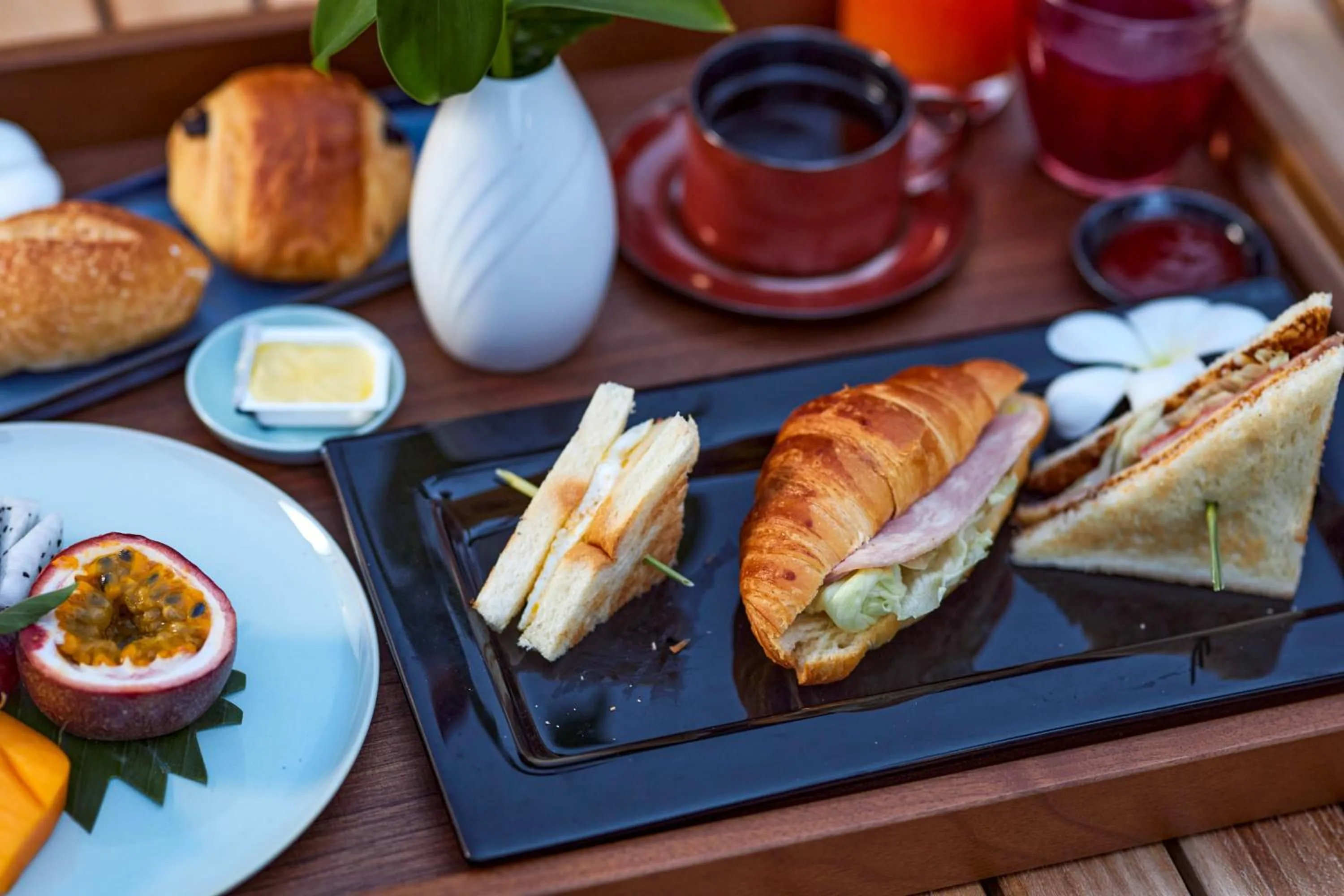 Breakfast in Angkor Green Gardens by Dara