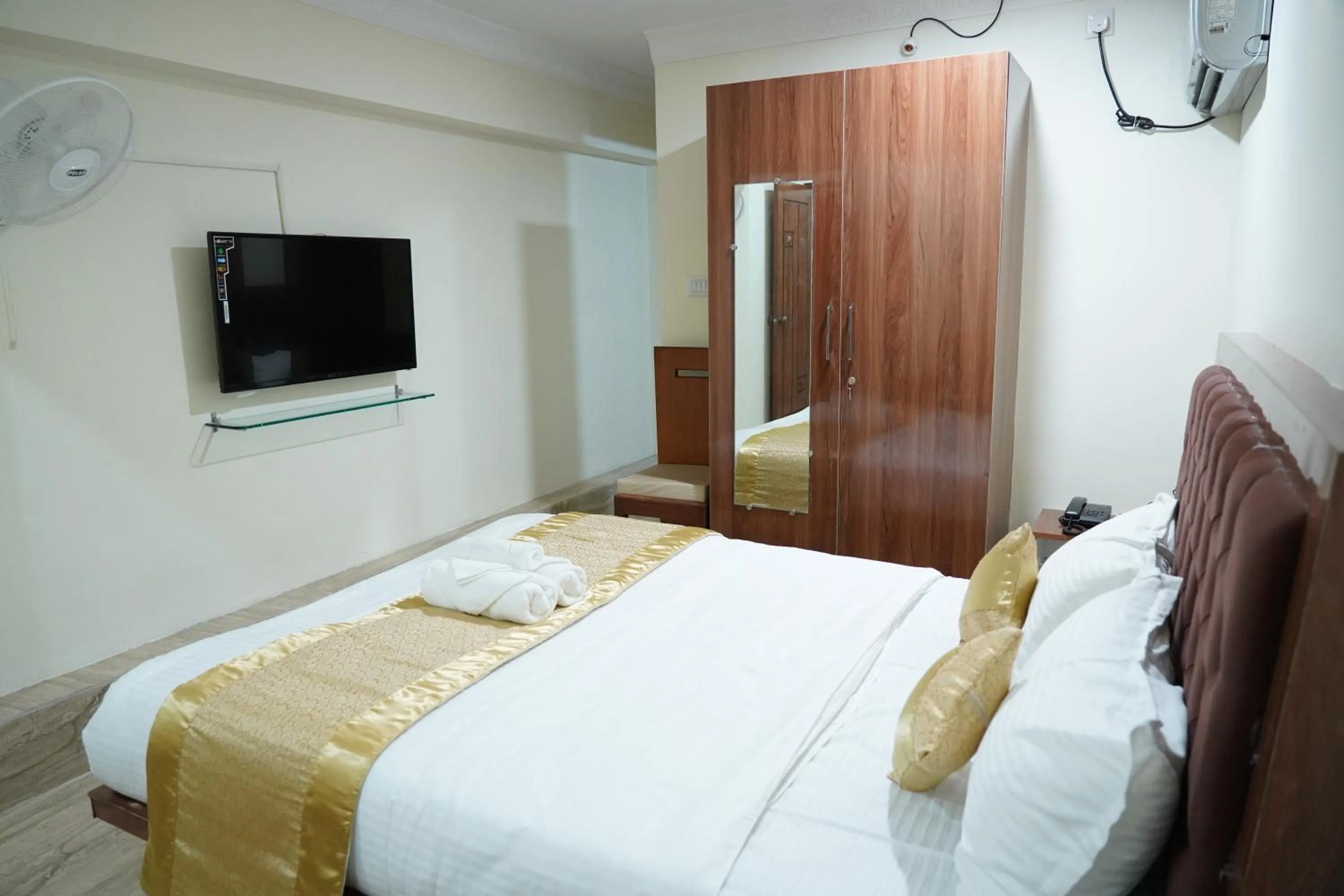 Photo of the whole room in Classia Suites