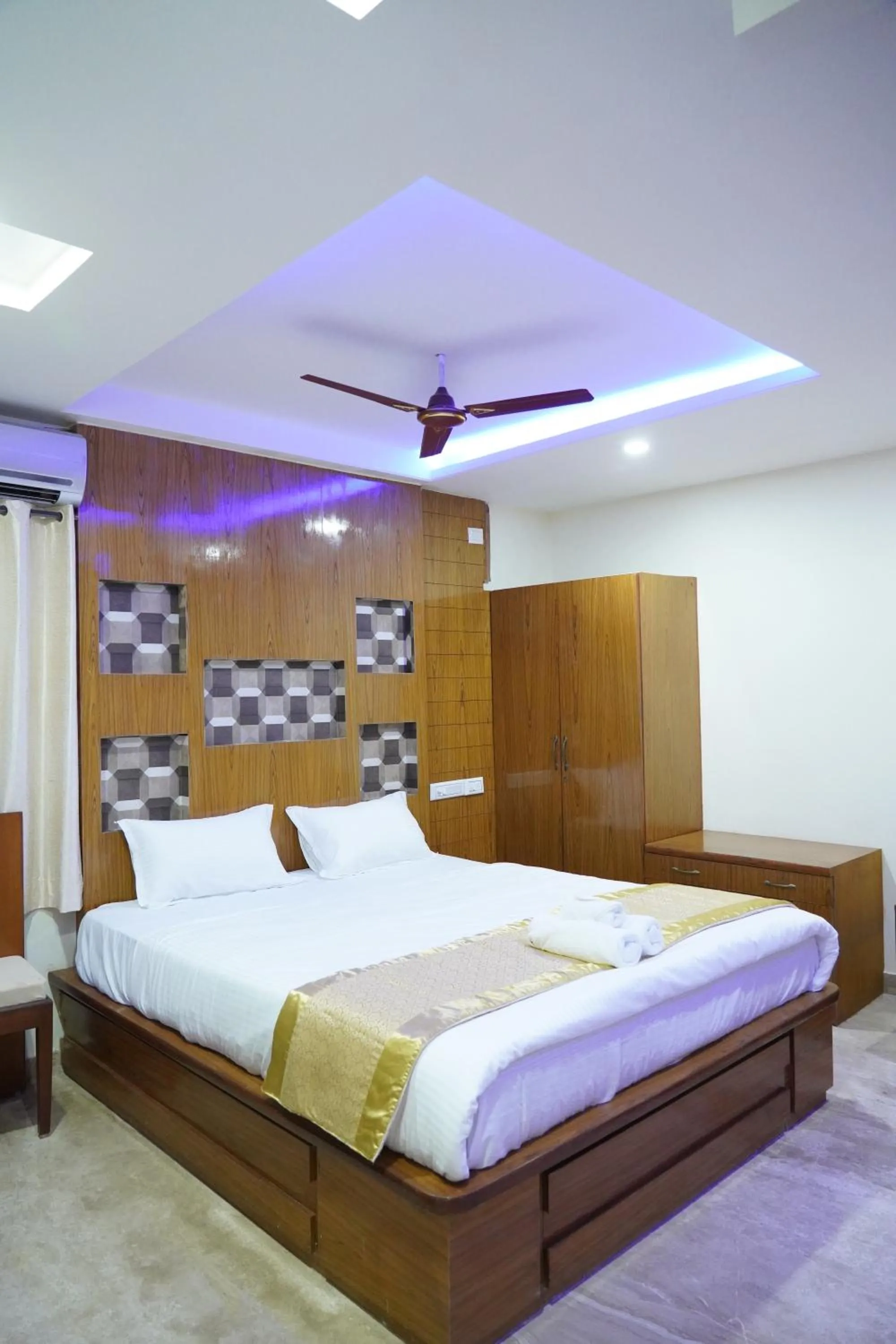 Photo of the whole room in Classia Suites