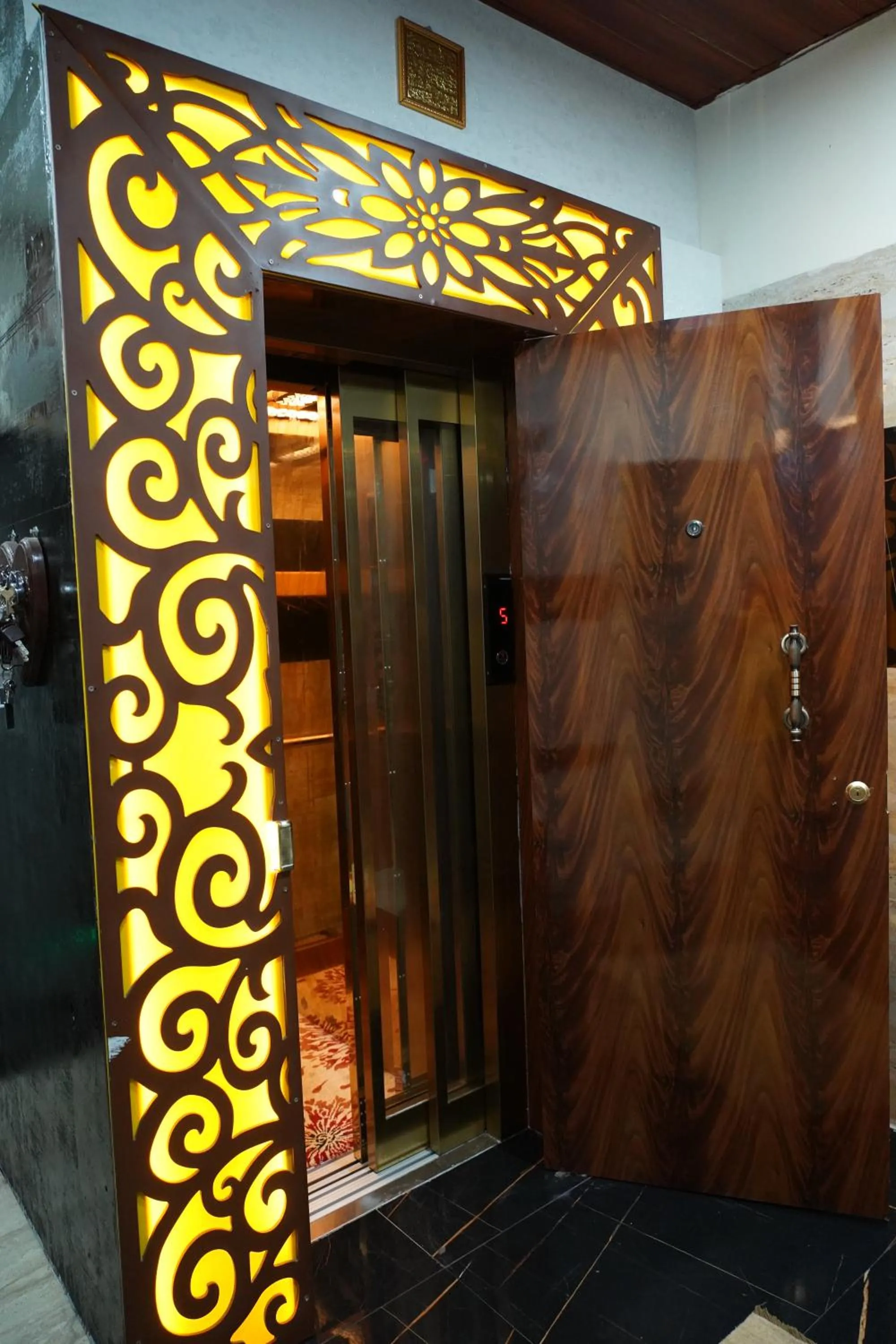 elevator in Classia Suites