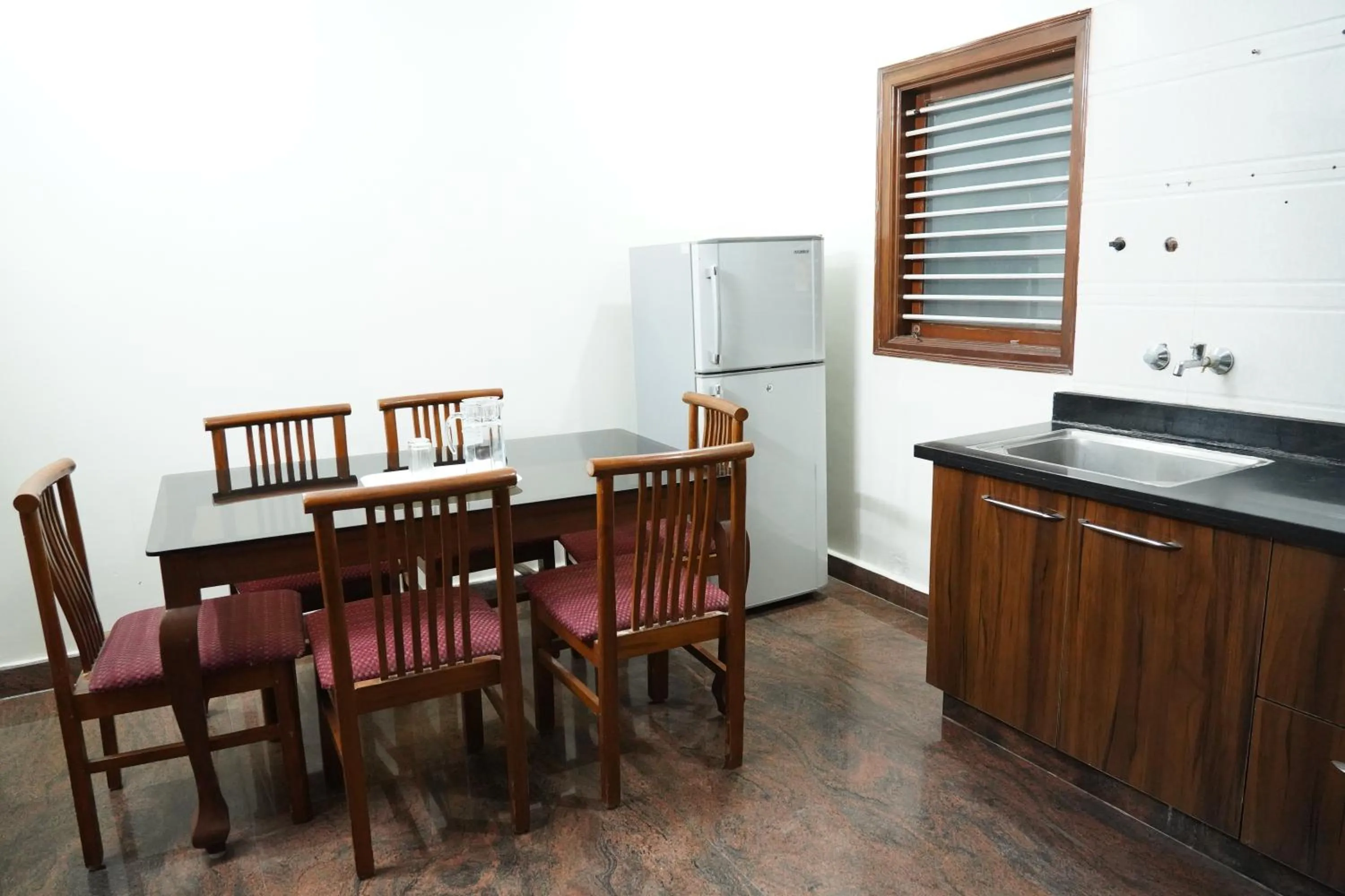 Kitchen or kitchenette in Classia Suites