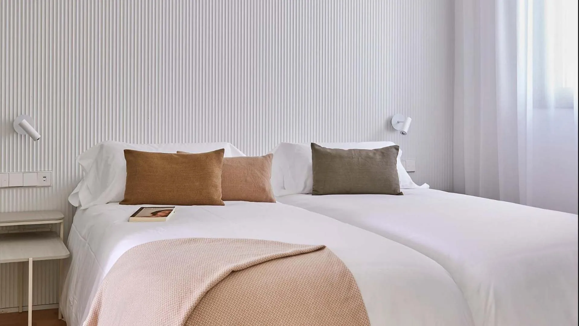 Bed in 60 Balconies Iconic