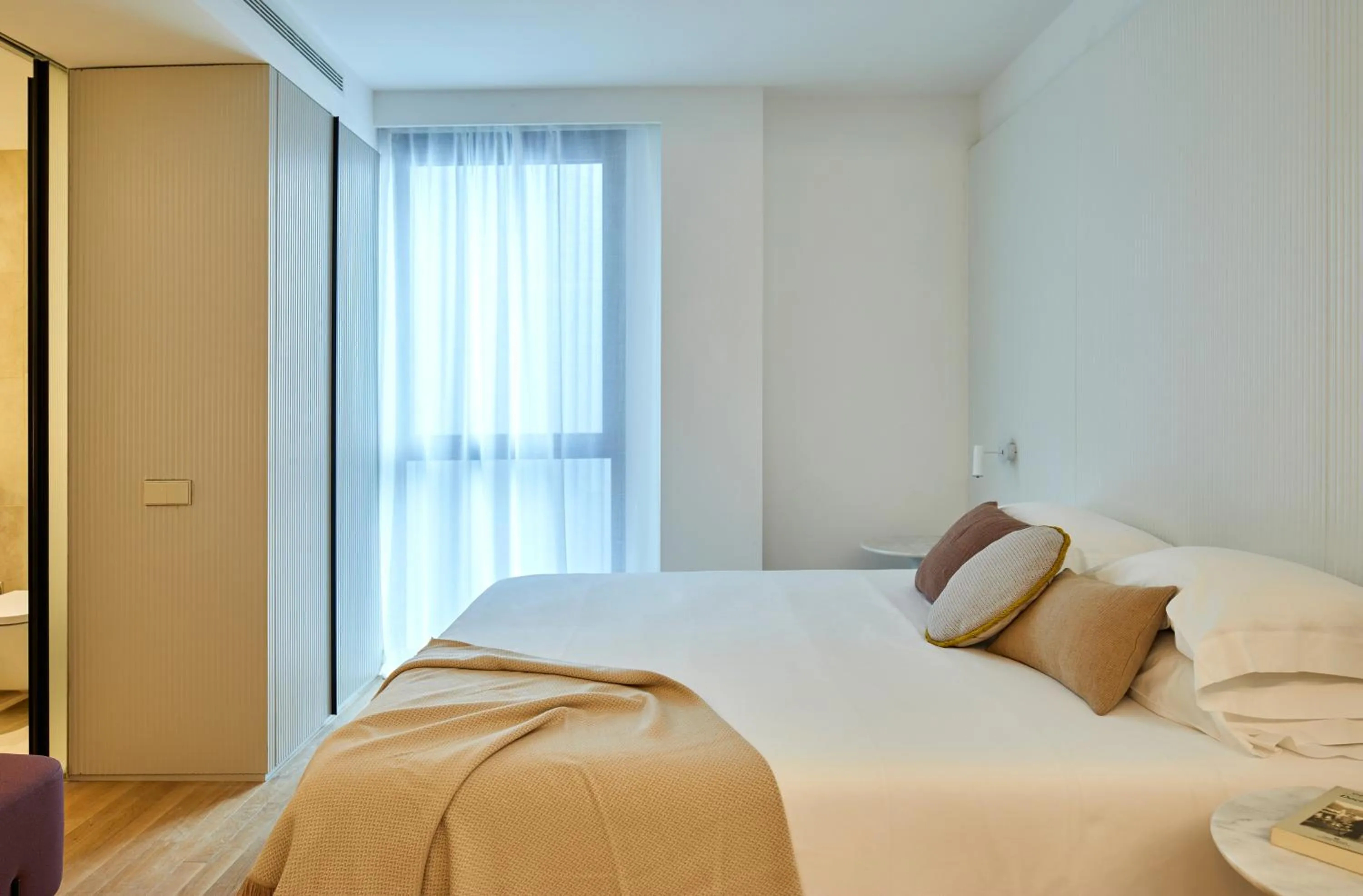 Bed in 60 Balconies Iconic