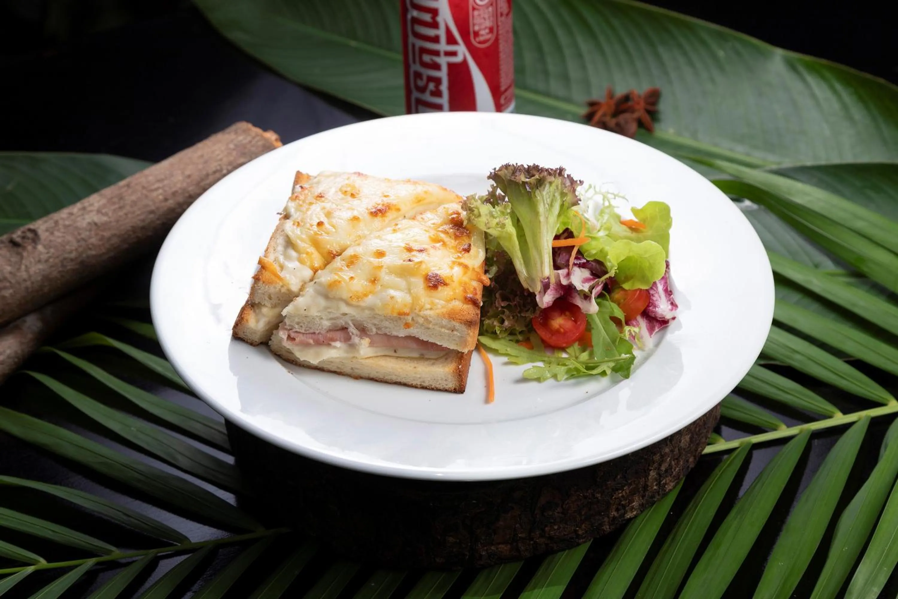 Food and drinks in Pidoma Resort by EHM