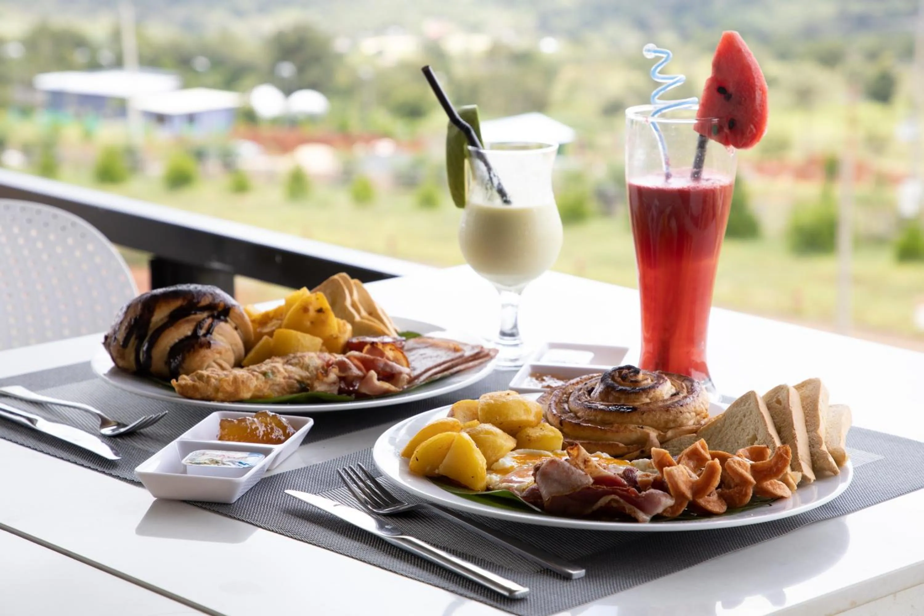 Restaurant/places to eat in Pidoma Resort by EHM