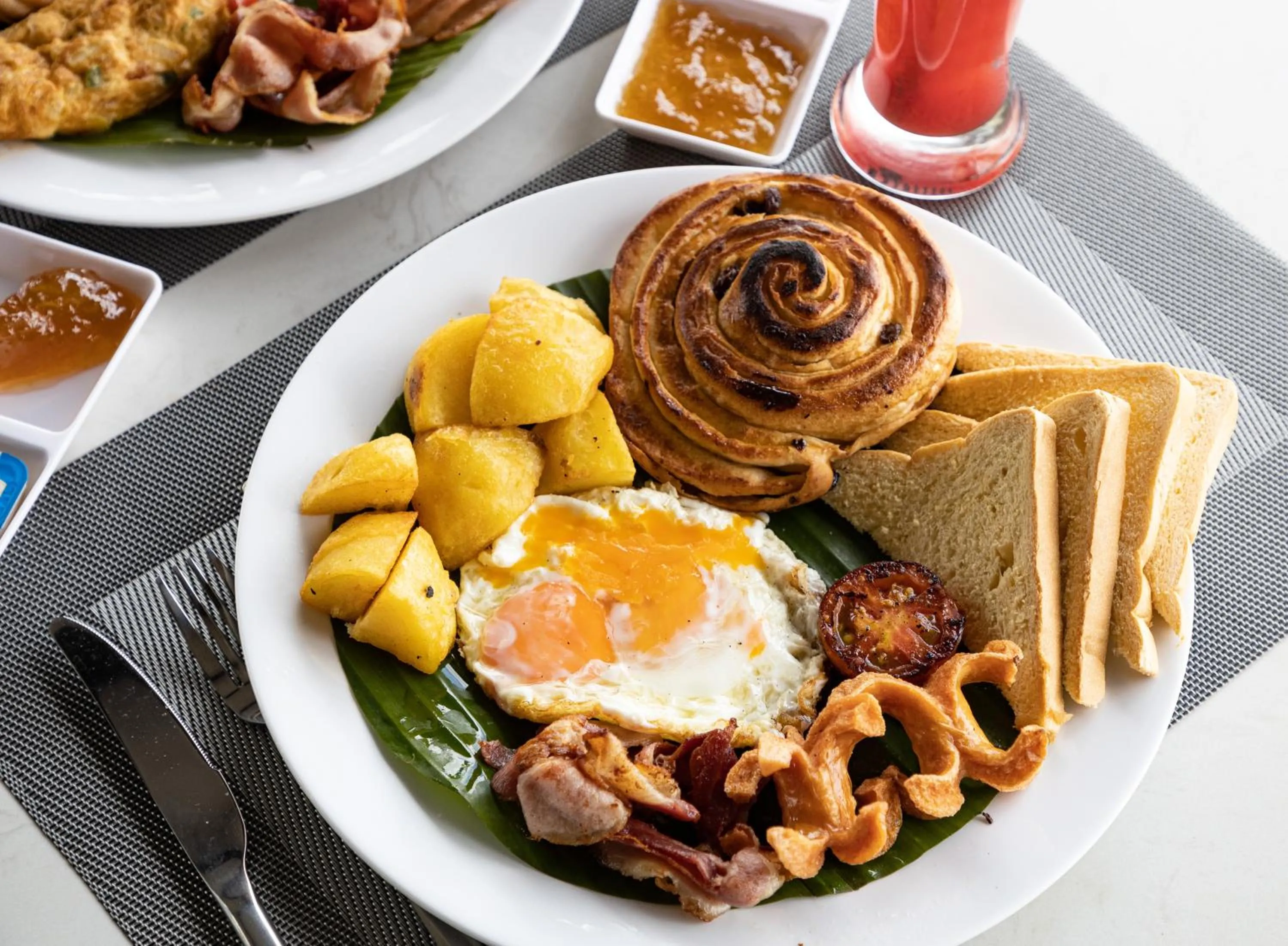 Food and drinks in Pidoma Resort by EHM