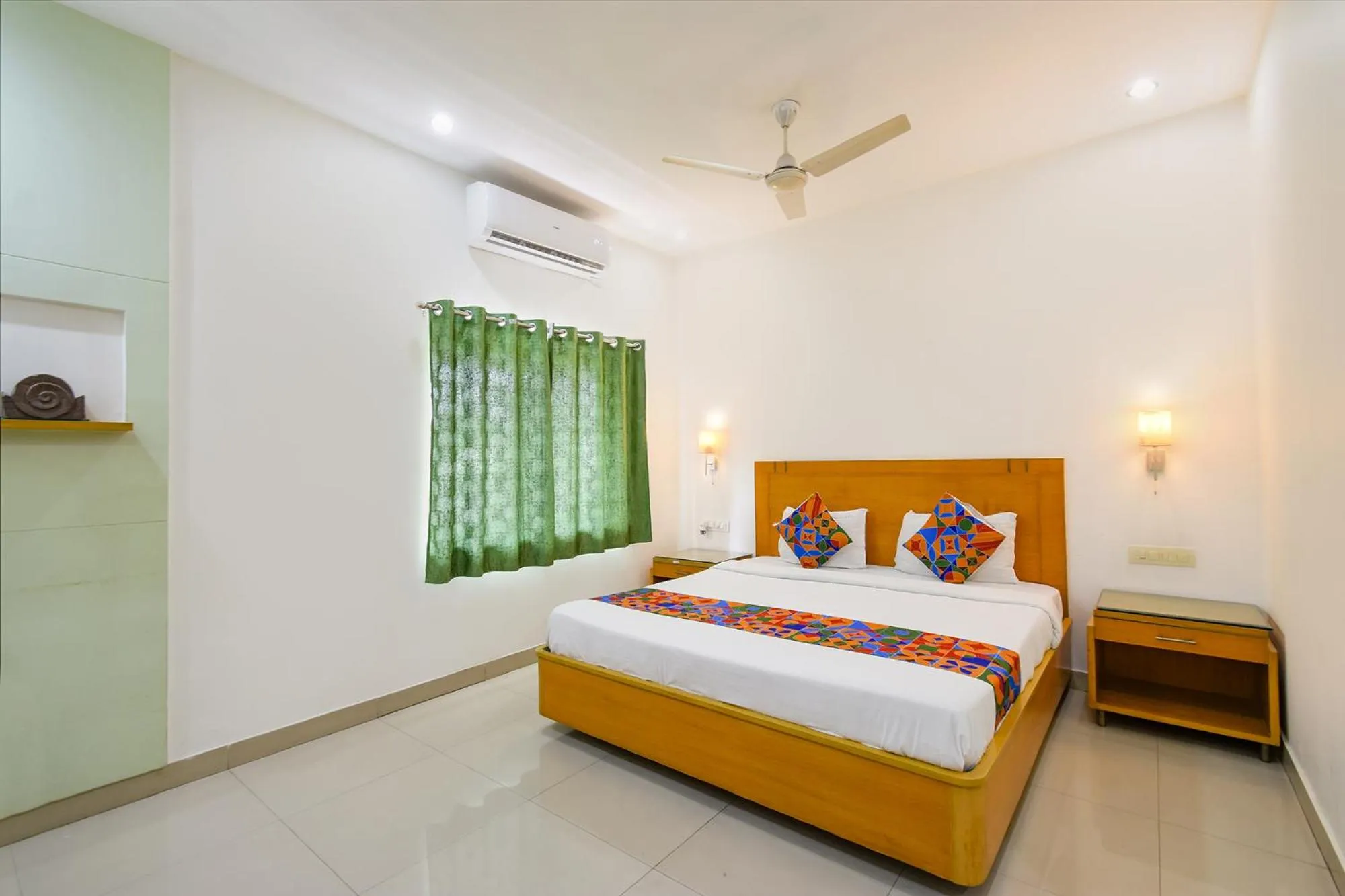 Bed in FabHotel A&M - Nr LV Prasad Institute, Banjara Hills