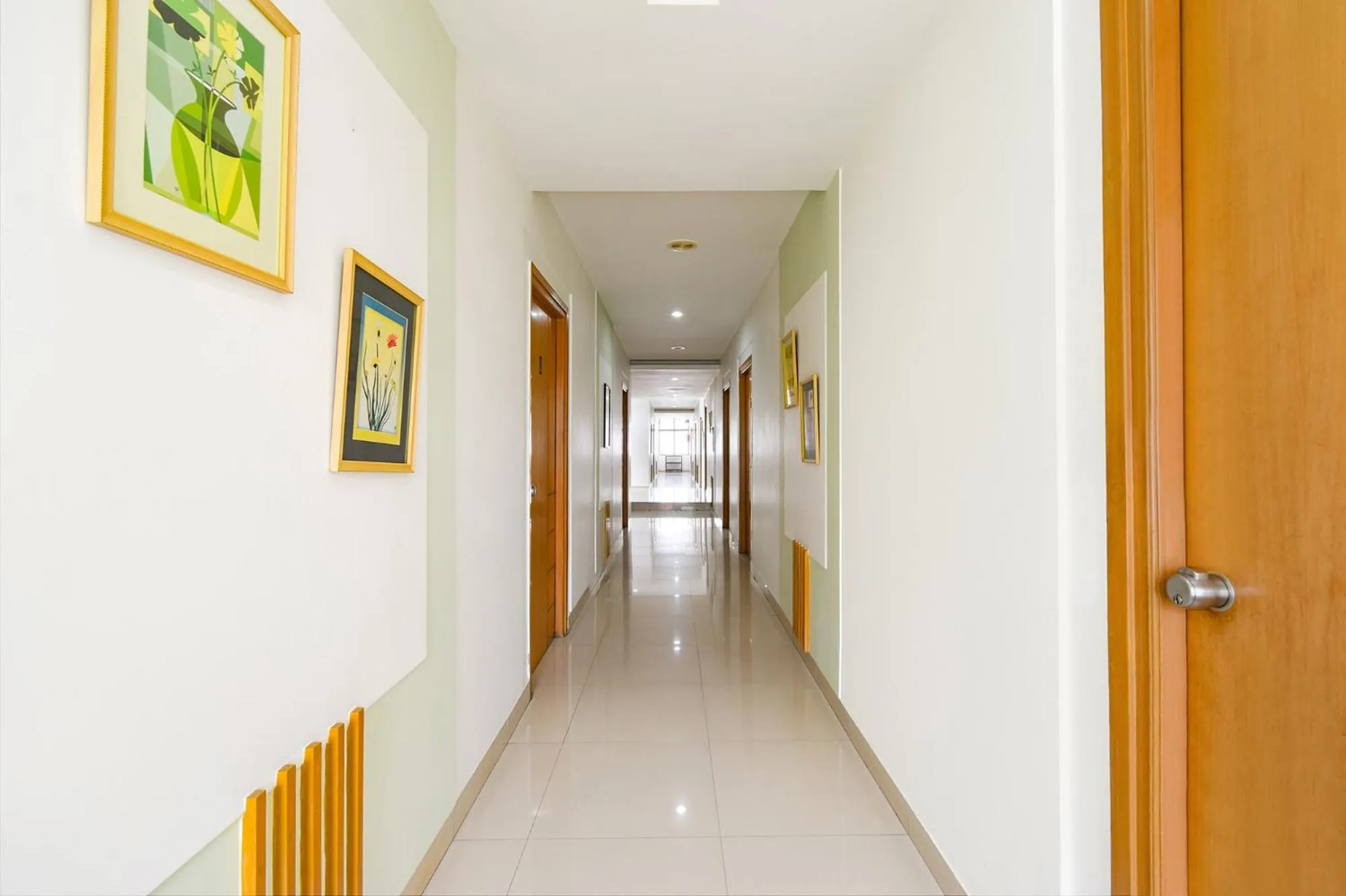 Lobby or reception in FabHotel A&M - Nr LV Prasad Institute, Banjara Hills