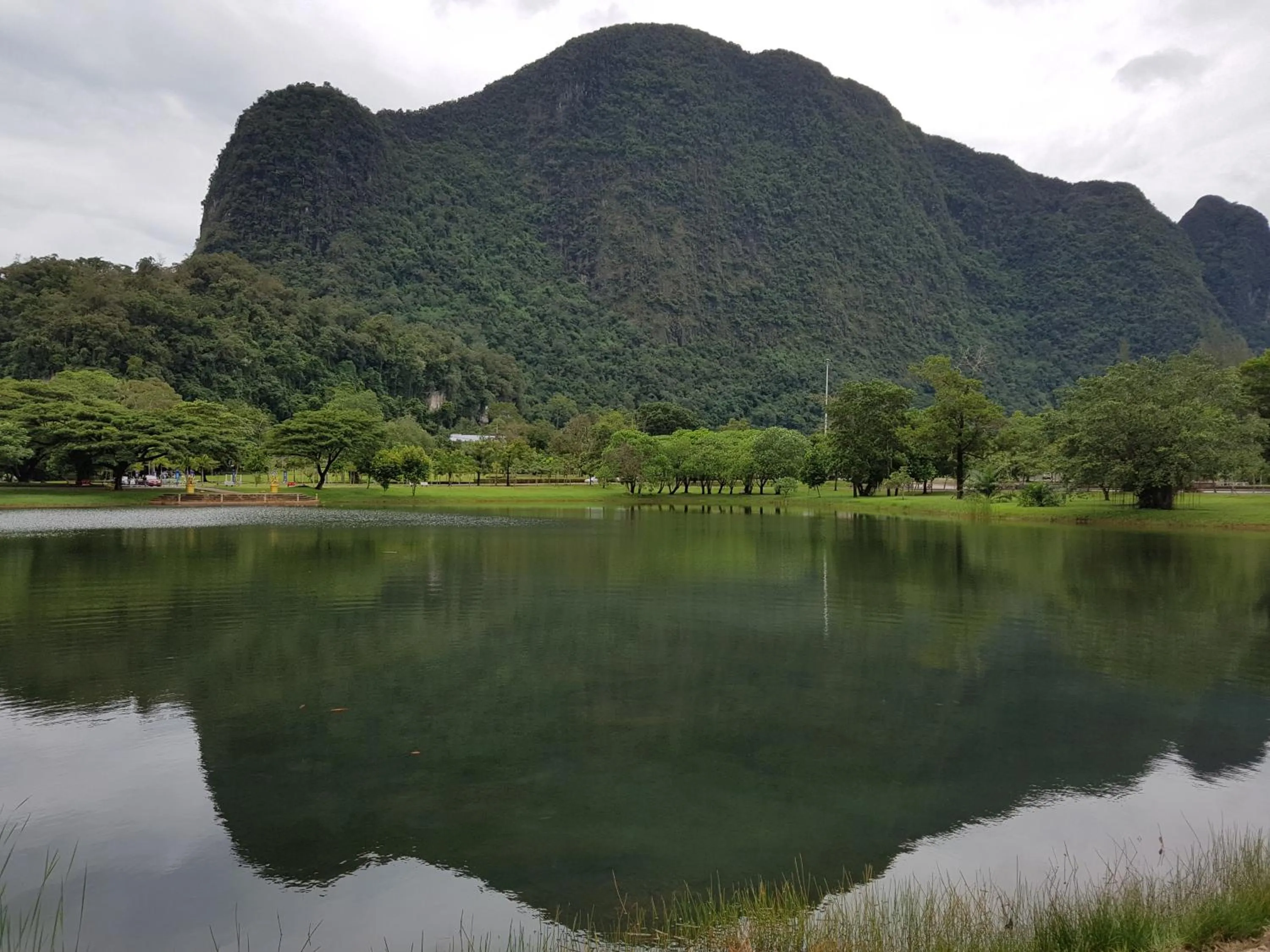 Nearby landmark in Thaweesuk Heritage Homestay