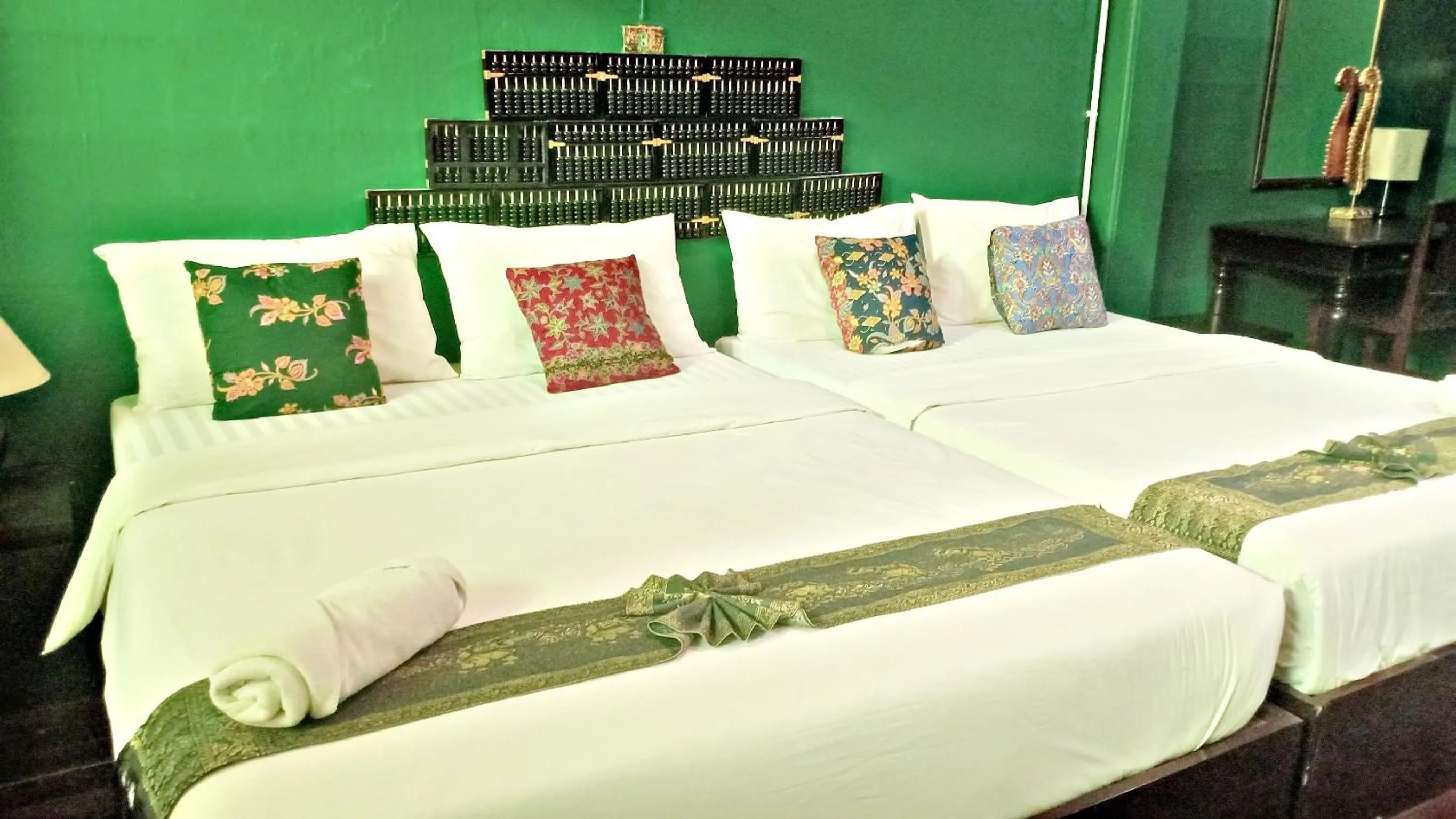 Bedroom, Bed in Thaweesuk Heritage Homestay