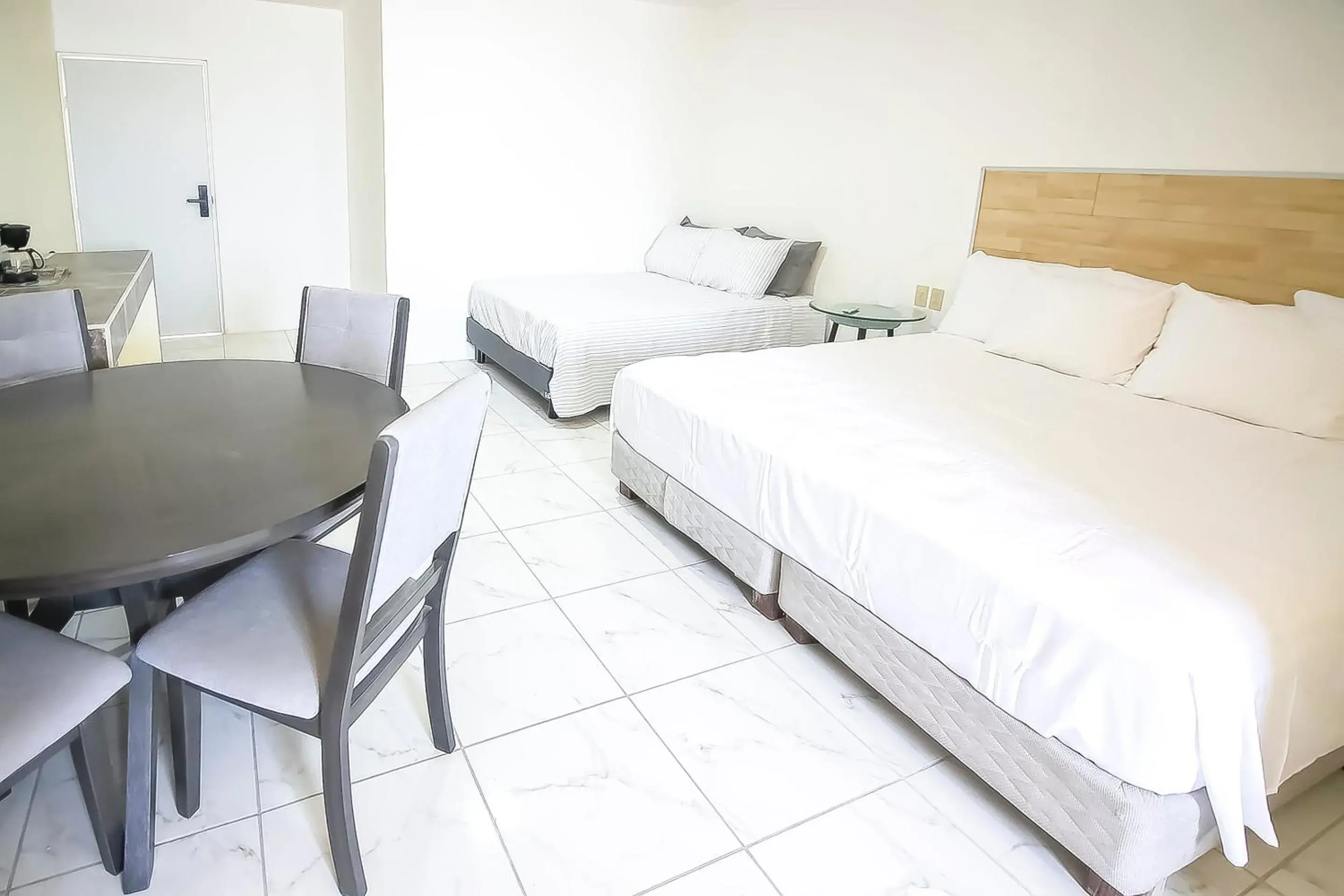 Superior Two Beds in OYO Hotel Plaza Las Torres, Cabo San Lucas Superior Two Beds in OYO Hotel Plaza Las Torres, Cabo San Lucas