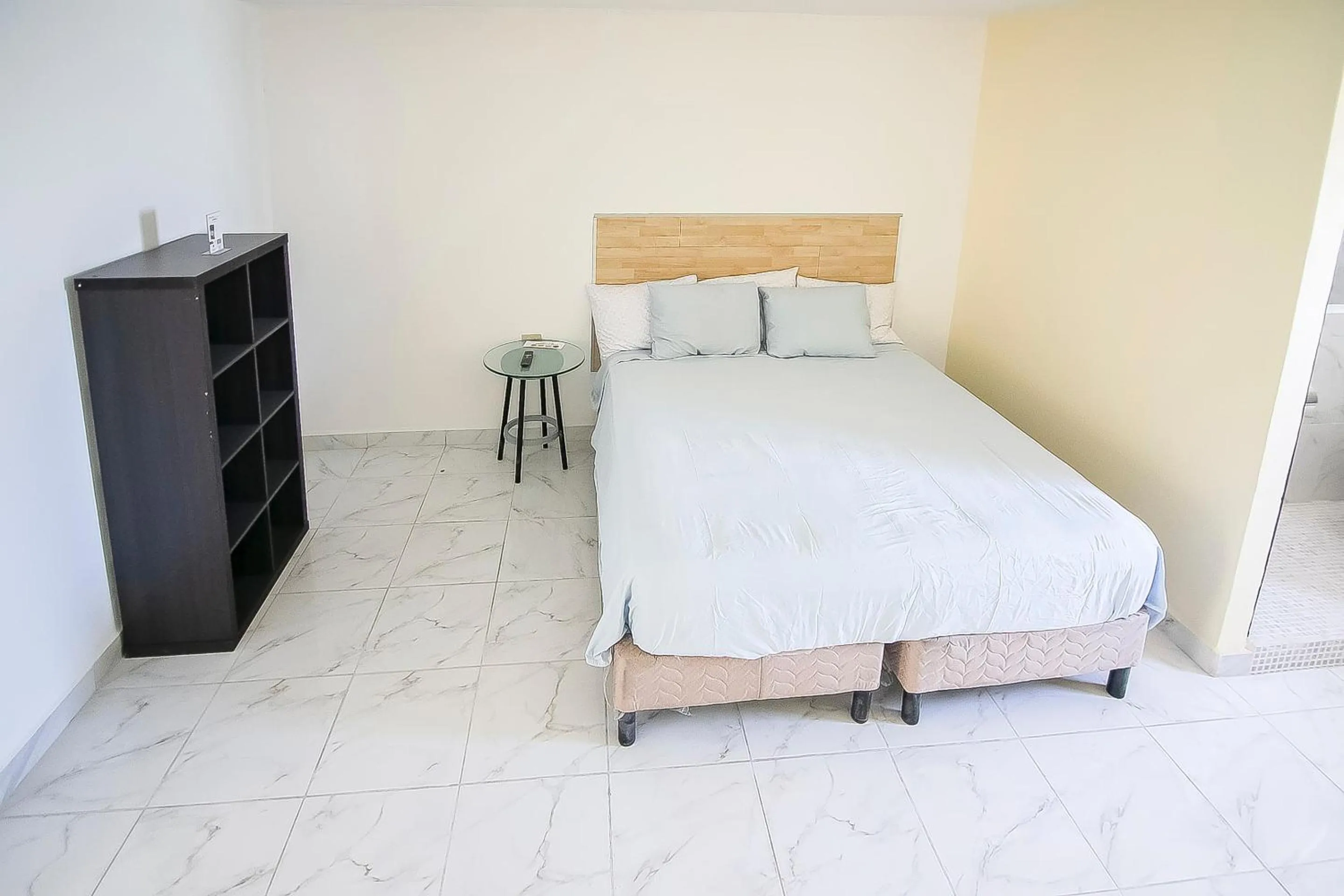 Bedroom, Bed in OYO Hotel Plaza Las Torres, Cabo San Lucas