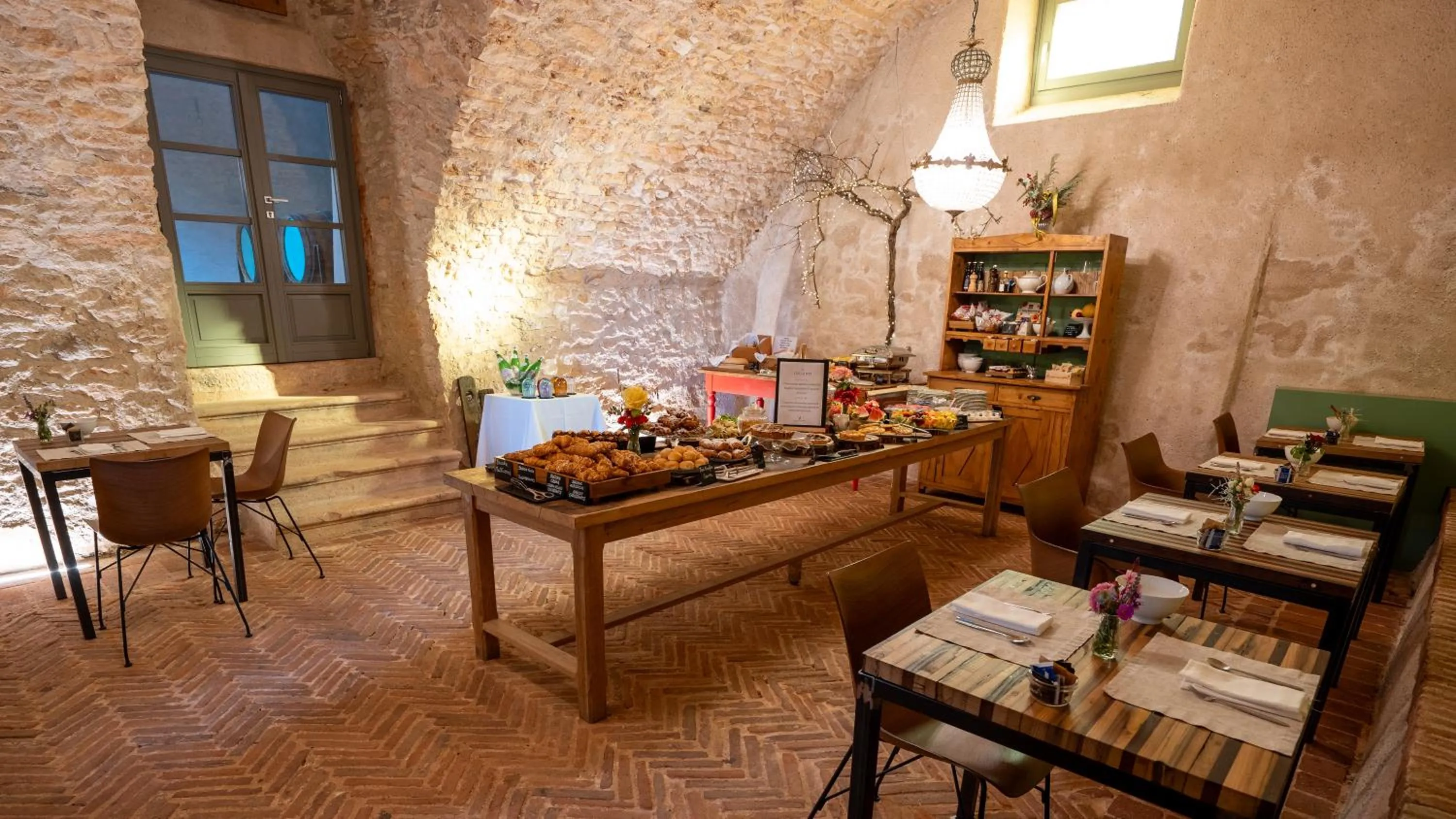 Breakfast in Villa Balis Crema Verona Hills