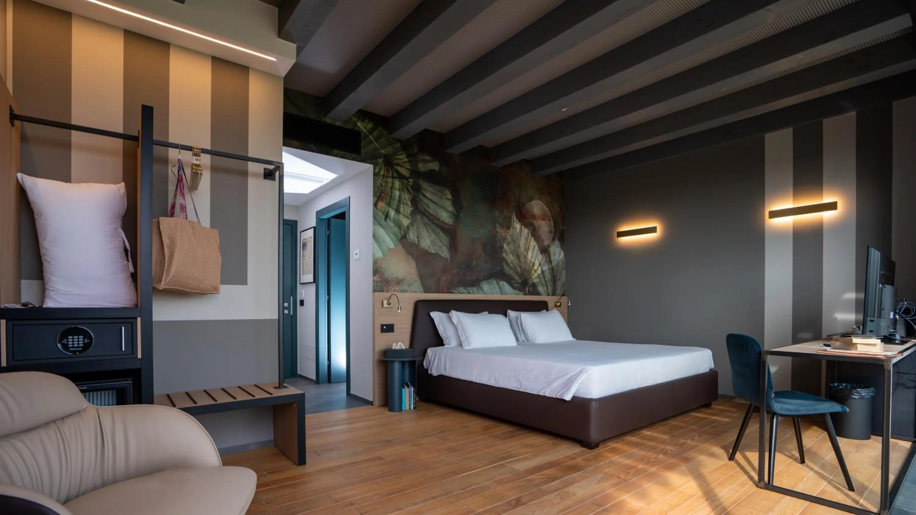 Bedroom, Bed in Villa Balis Crema Verona Hills