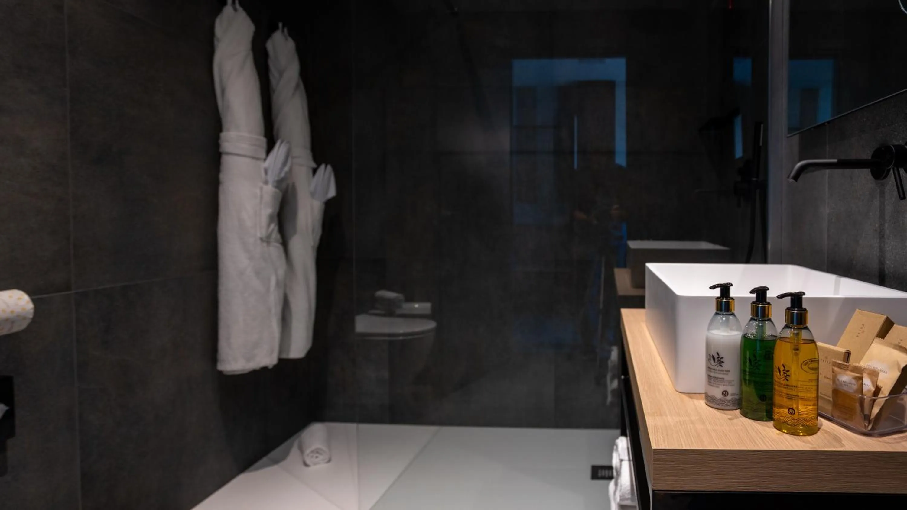 Bathroom in Villa Balis Crema Verona Hills