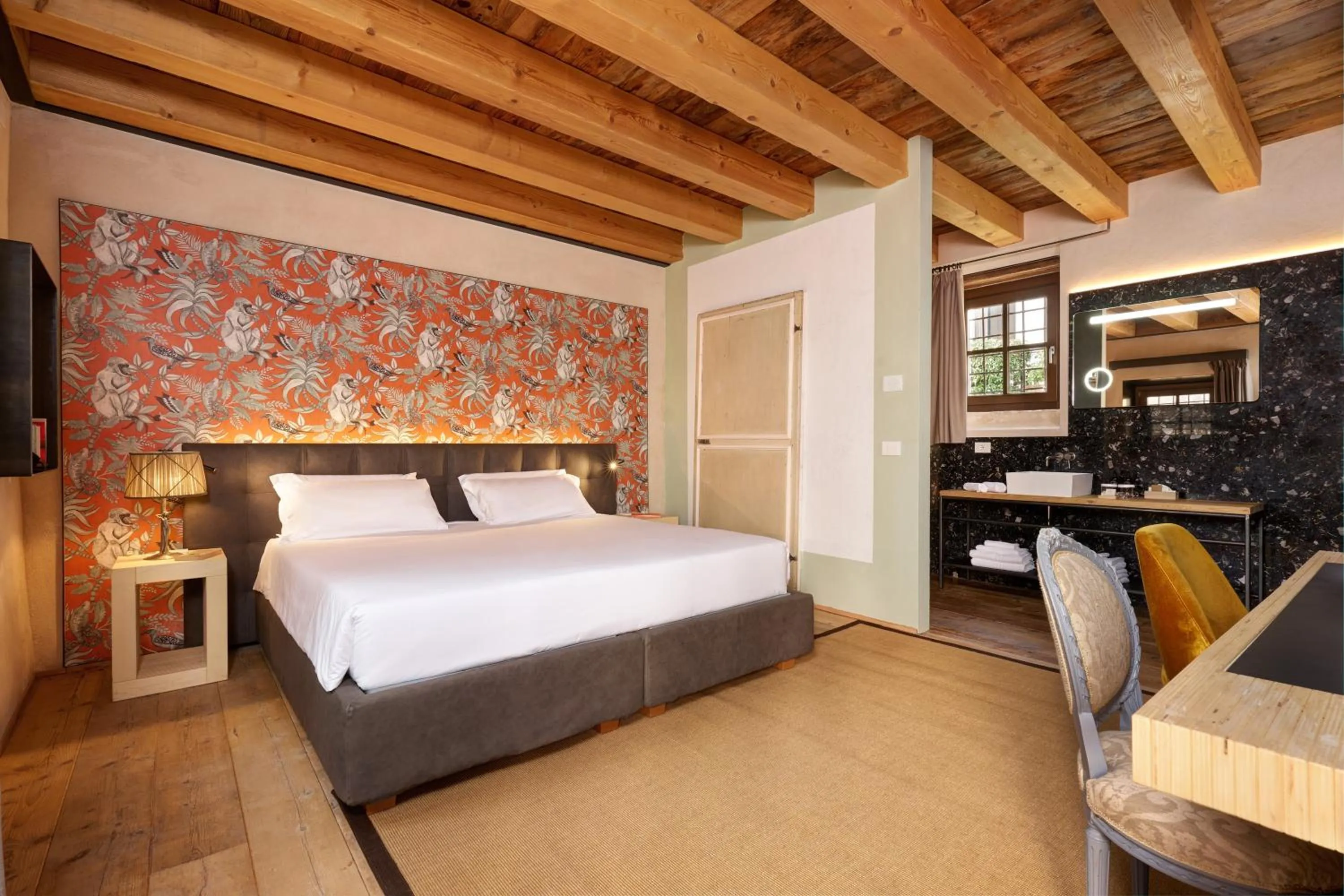 Bedroom, Bed in Villa Balis Crema Verona Hills