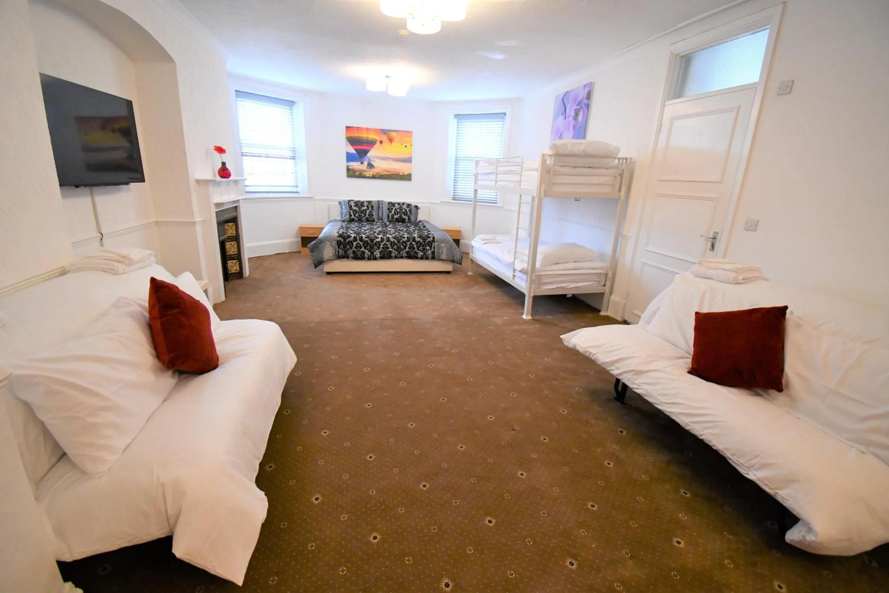 Bed in Bourne Hall Hotel