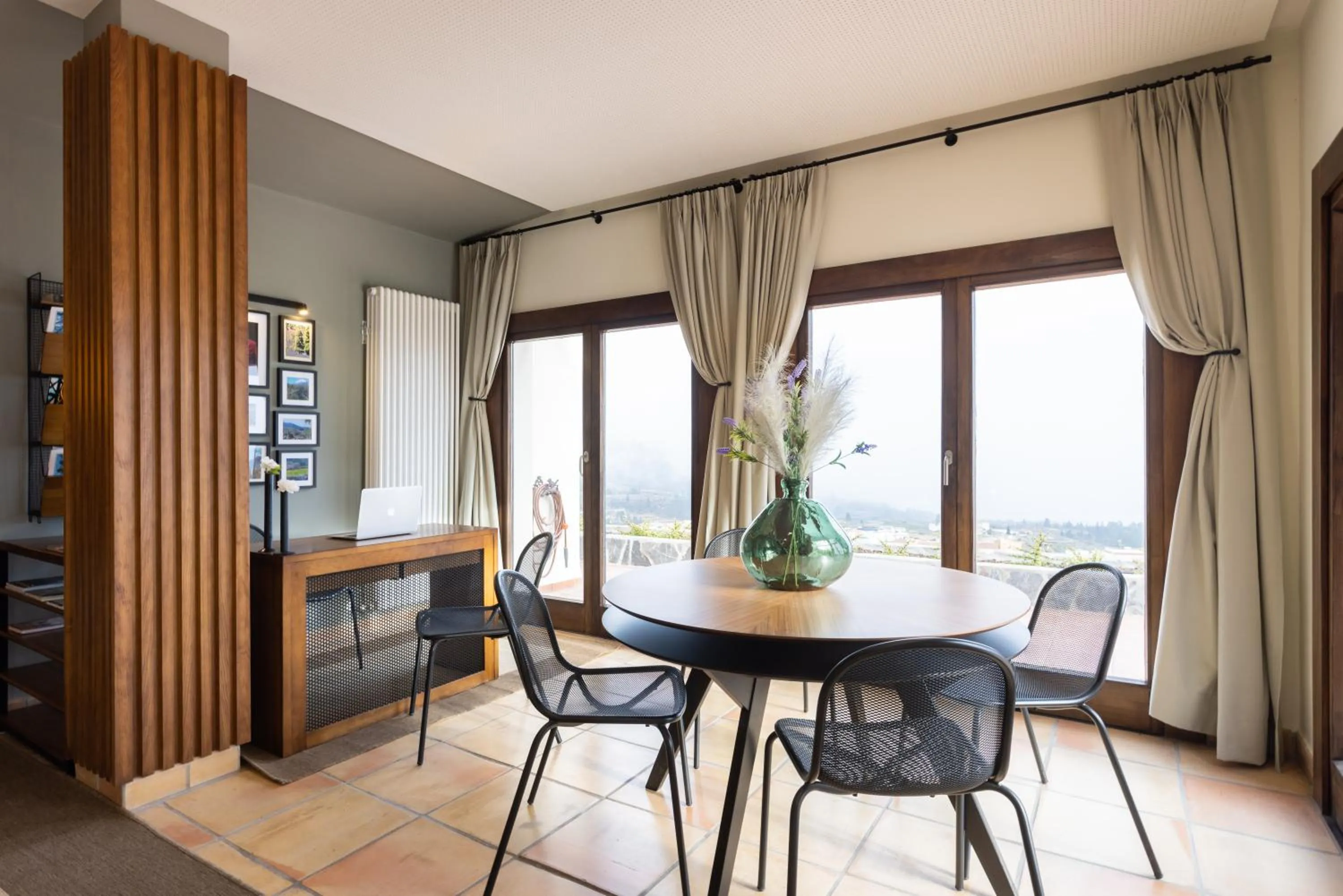 Dining area in Hotel Alta Montaña