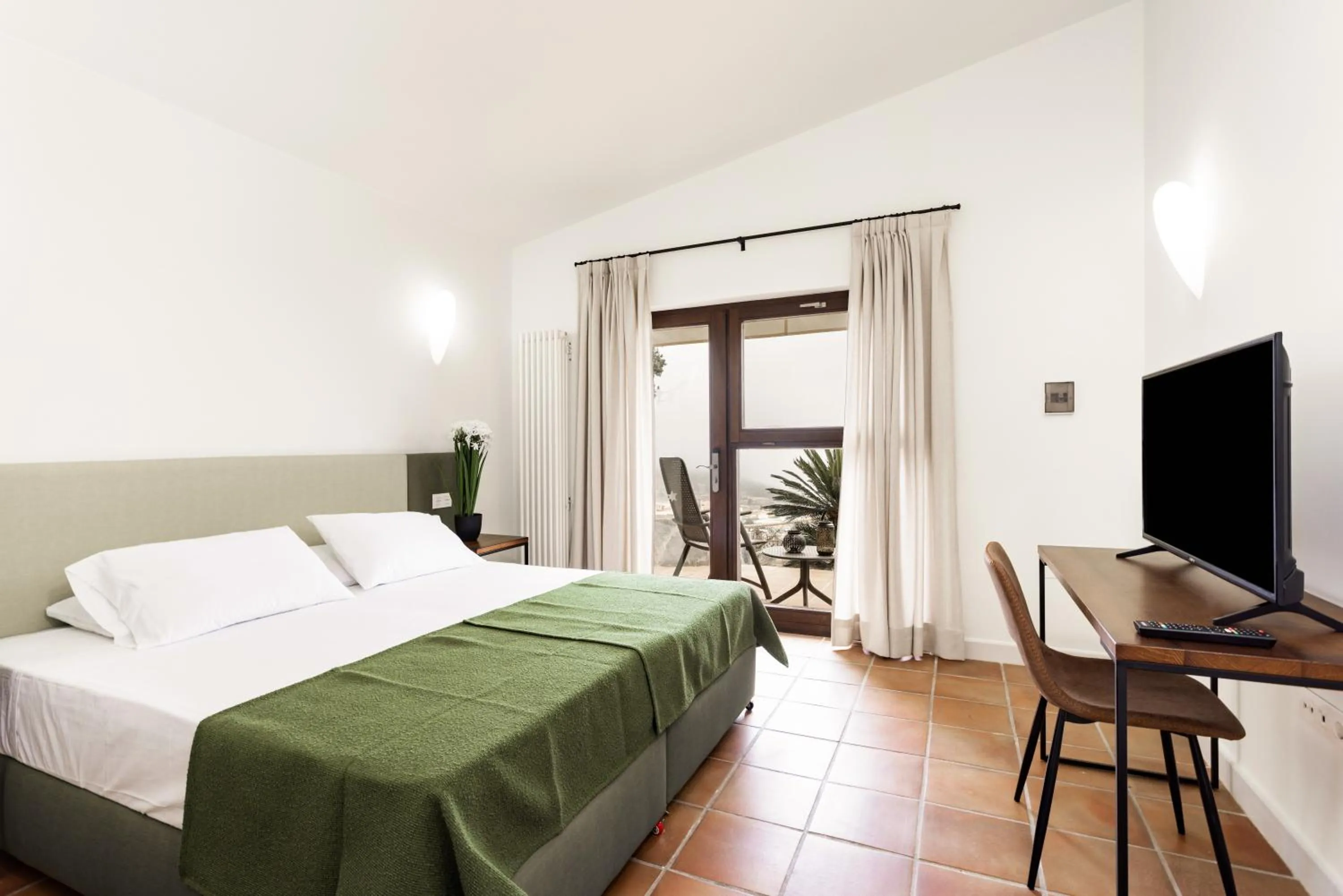 Bedroom, Bed in Hotel Alta Montaña