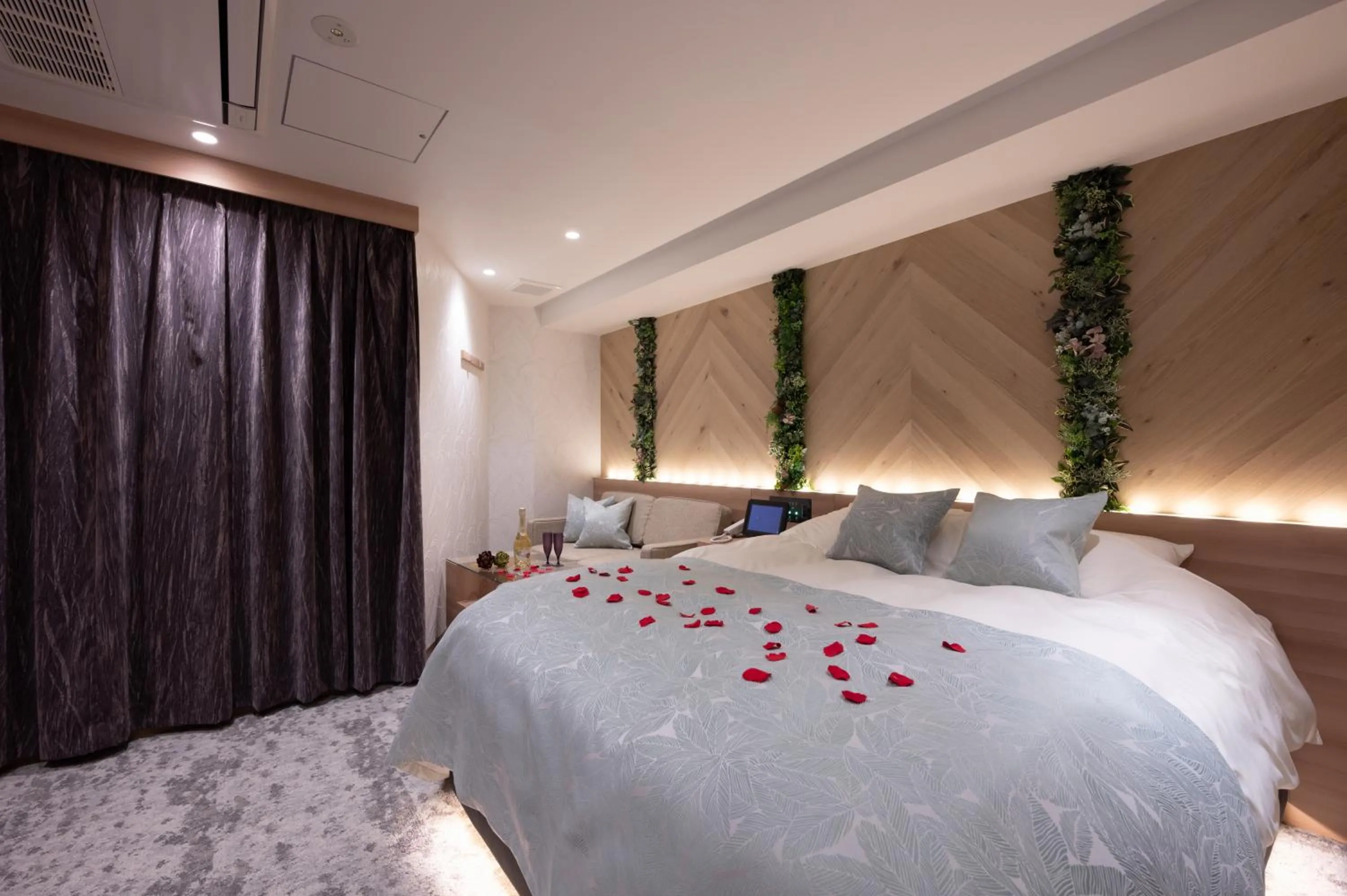 Bed in hotel brattostay ホテル ブラットステイ