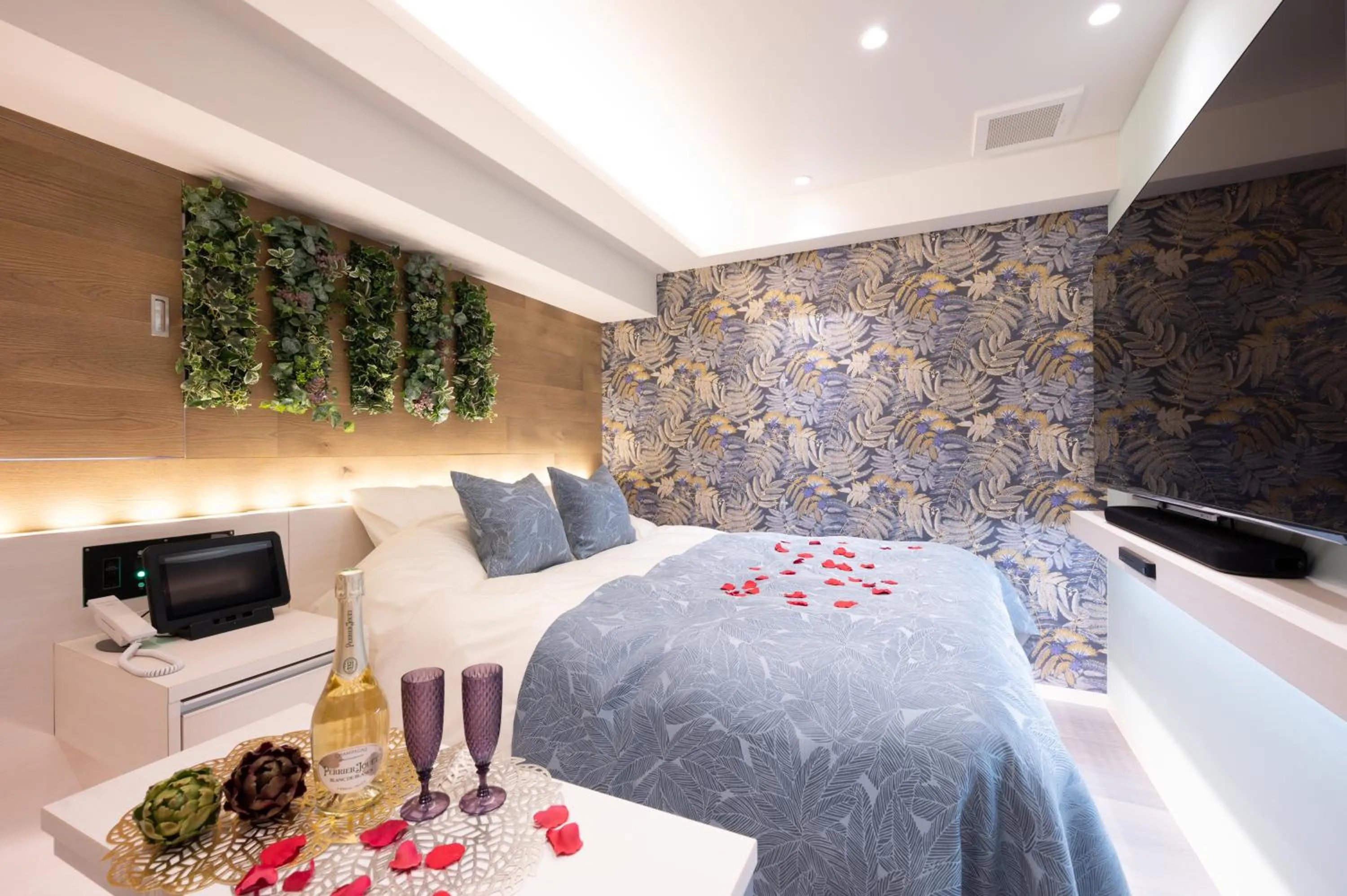 Bed in hotel brattostay ホテル ブラットステイ