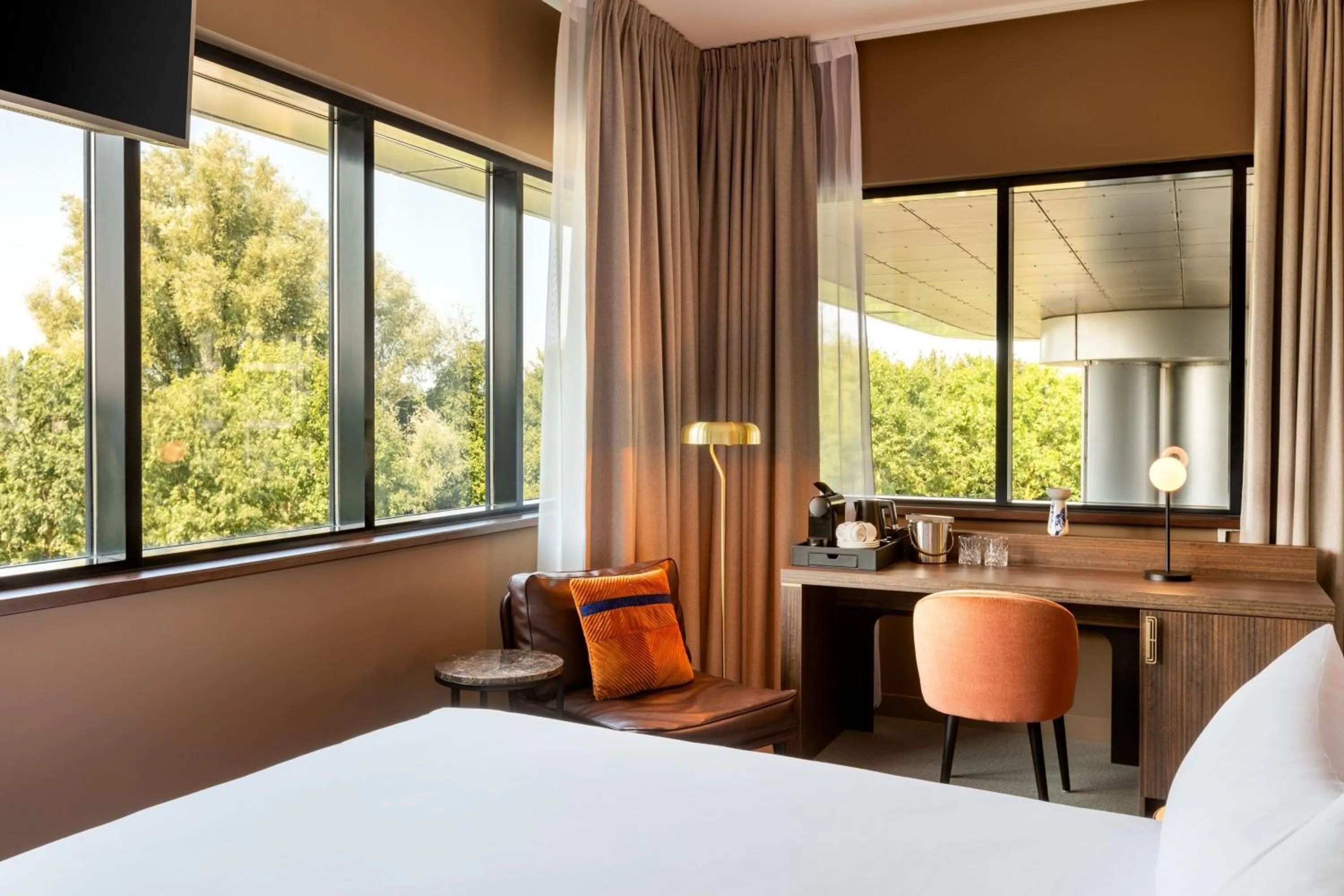 Photo of the whole room, Bed in Corendon Amsterdam Schiphol Airport, a Tribute Portfolio Hotel