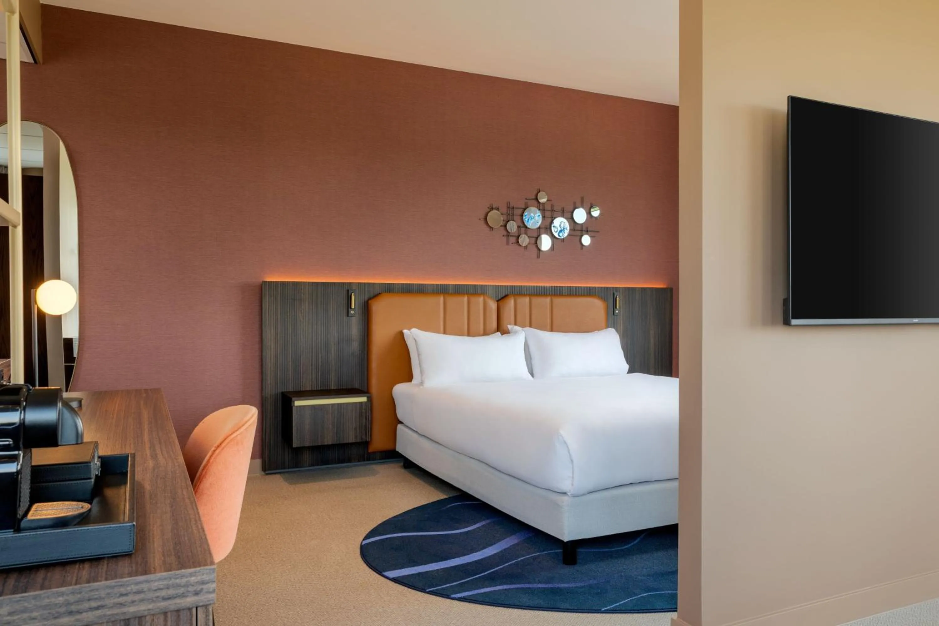 Photo of the whole room, Bed in Corendon Amsterdam Schiphol Airport, a Tribute Portfolio Hotel