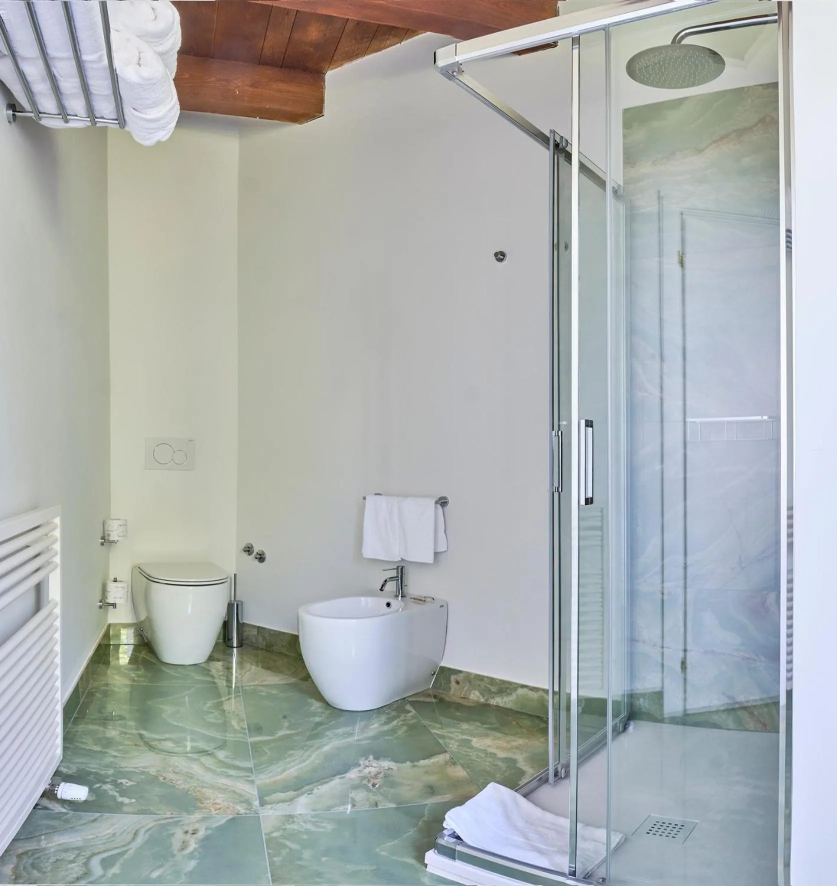 Bathroom in Palazzo Viviani - Castello di Montegridolfo