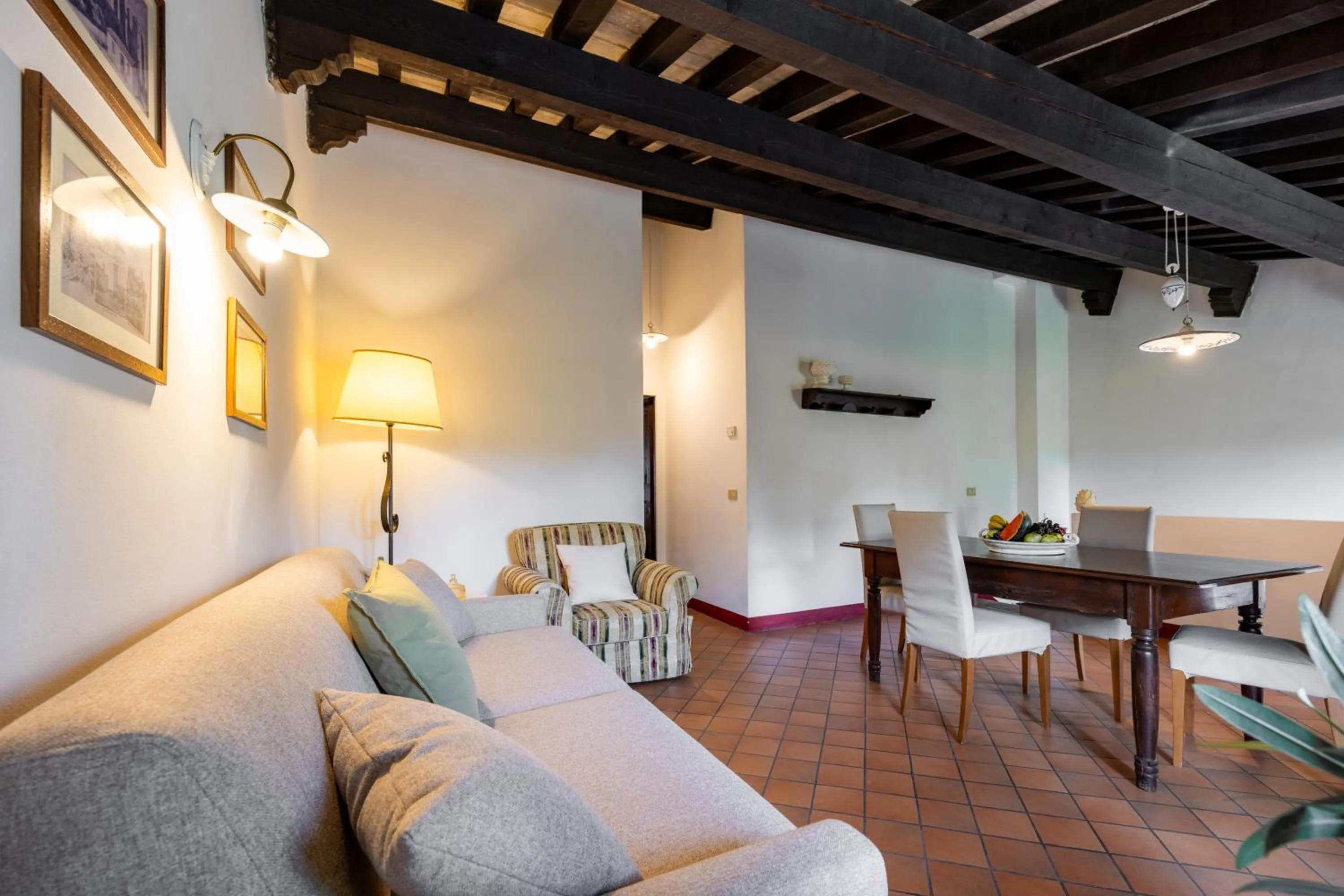 Photo of the whole room in Palazzo Viviani - Castello di Montegridolfo