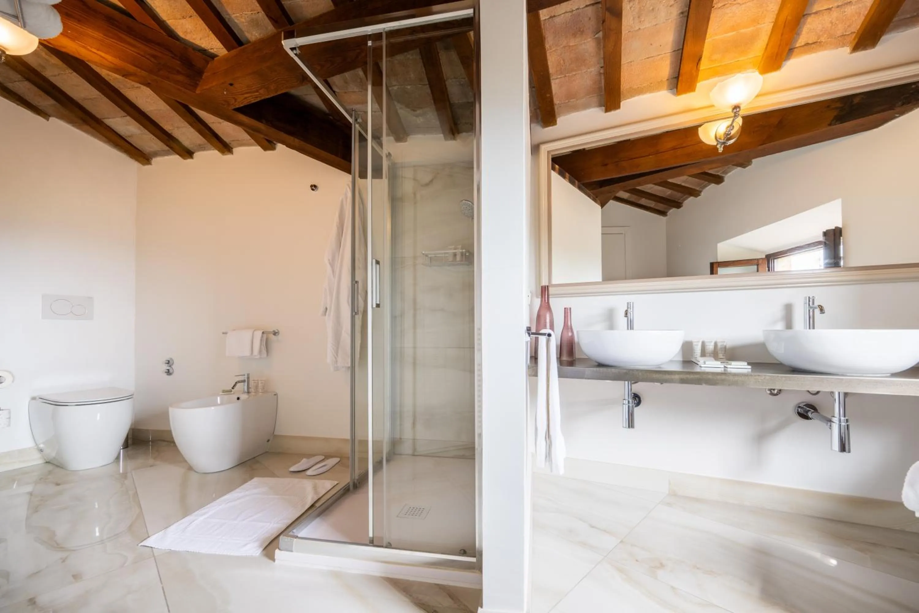 Photo of the whole room in Palazzo Viviani - Castello di Montegridolfo