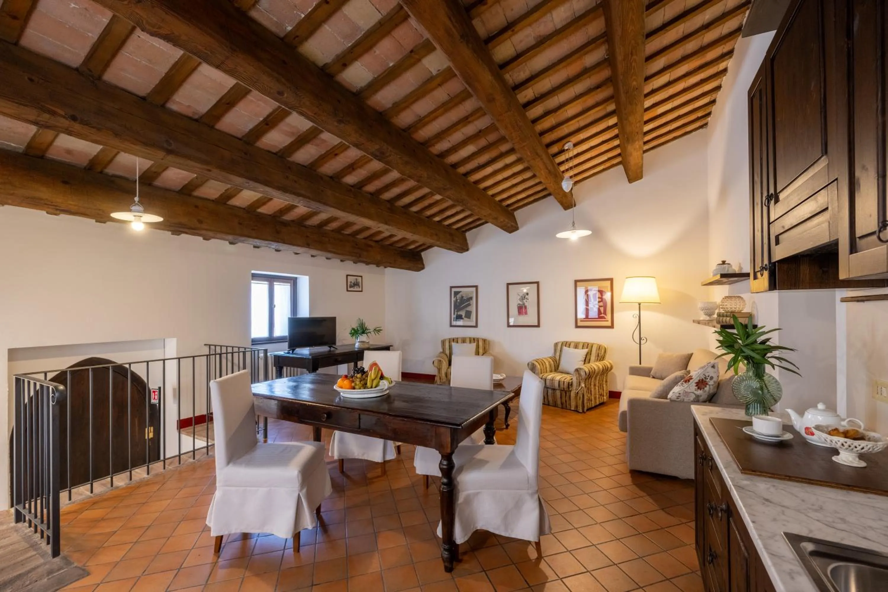 Photo of the whole room in Palazzo Viviani - Castello di Montegridolfo