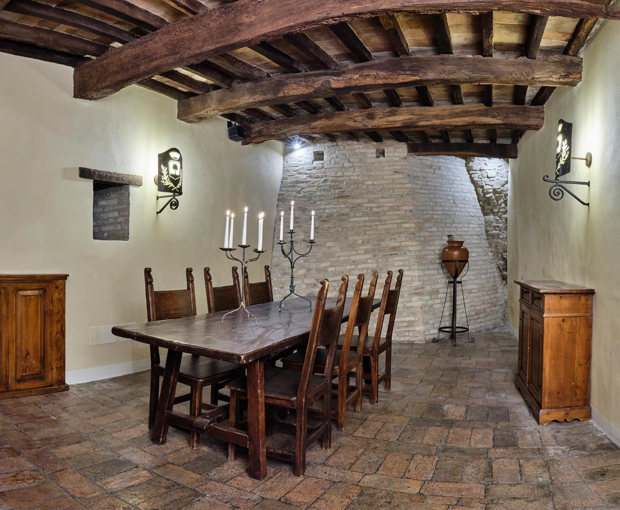 Decorative detail in Palazzo Viviani - Castello di Montegridolfo